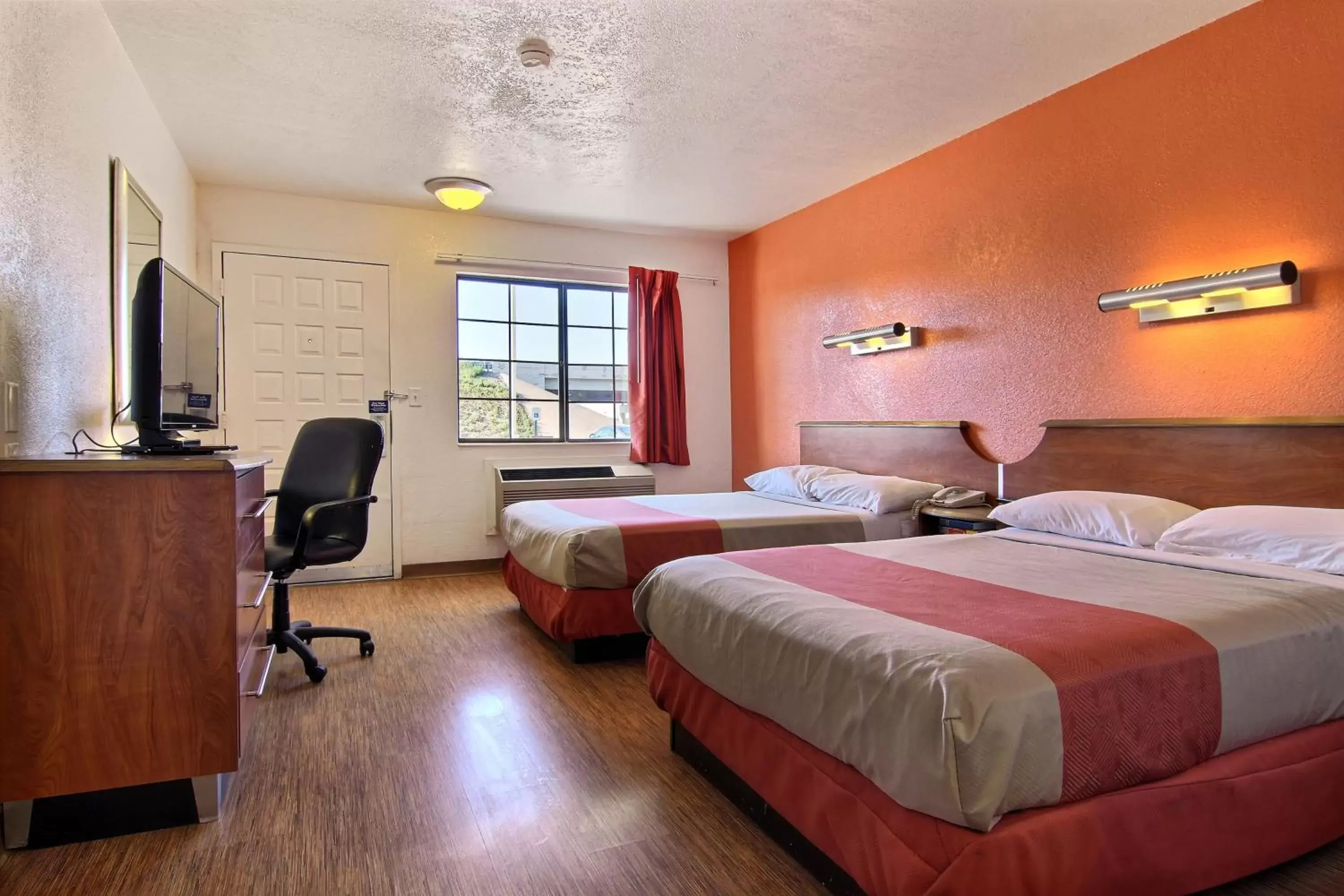 Bedroom in Motel 6-Amarillo, TX - Airport