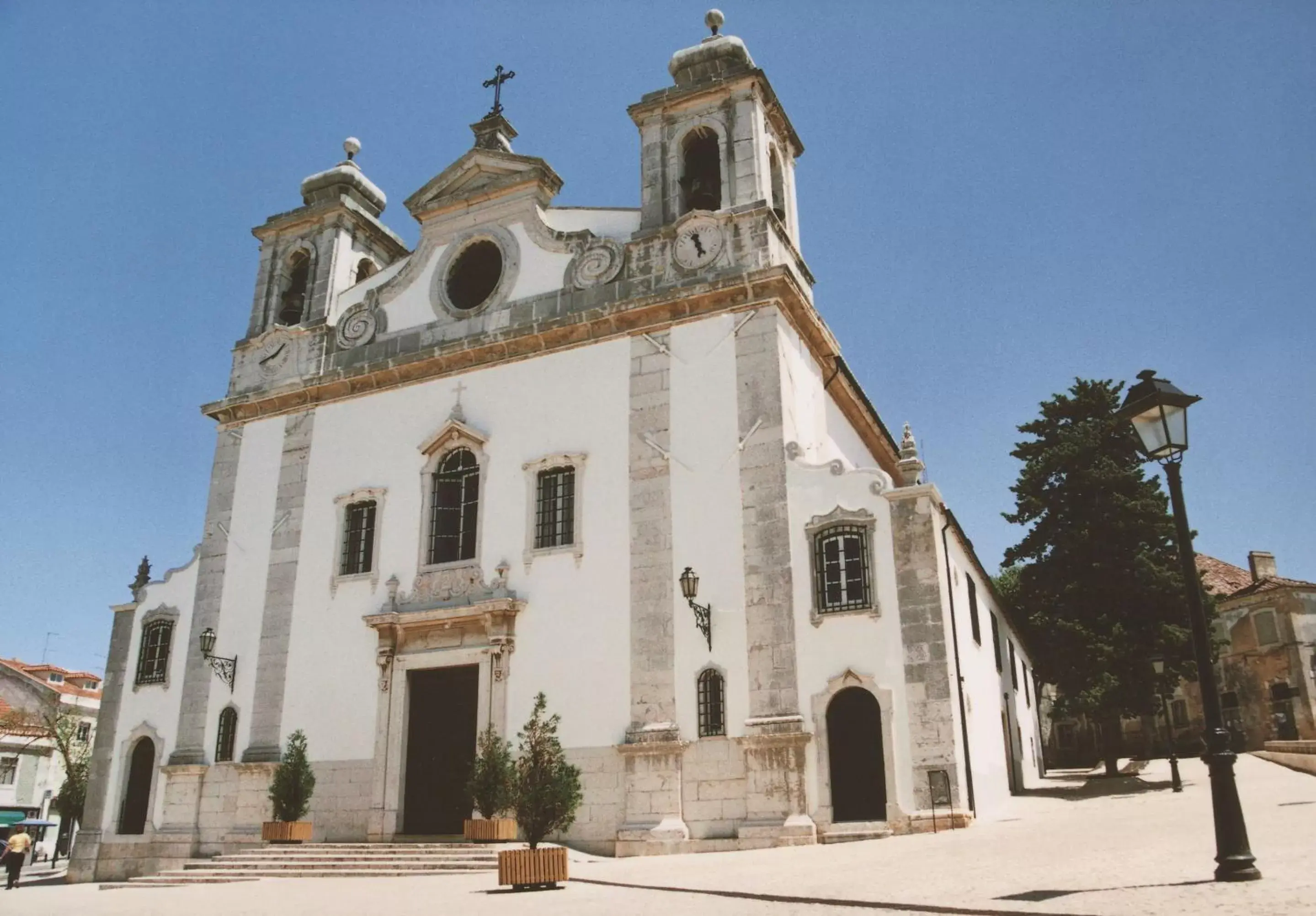 Nearby landmark, Property Building in Hotel Real Oeiras