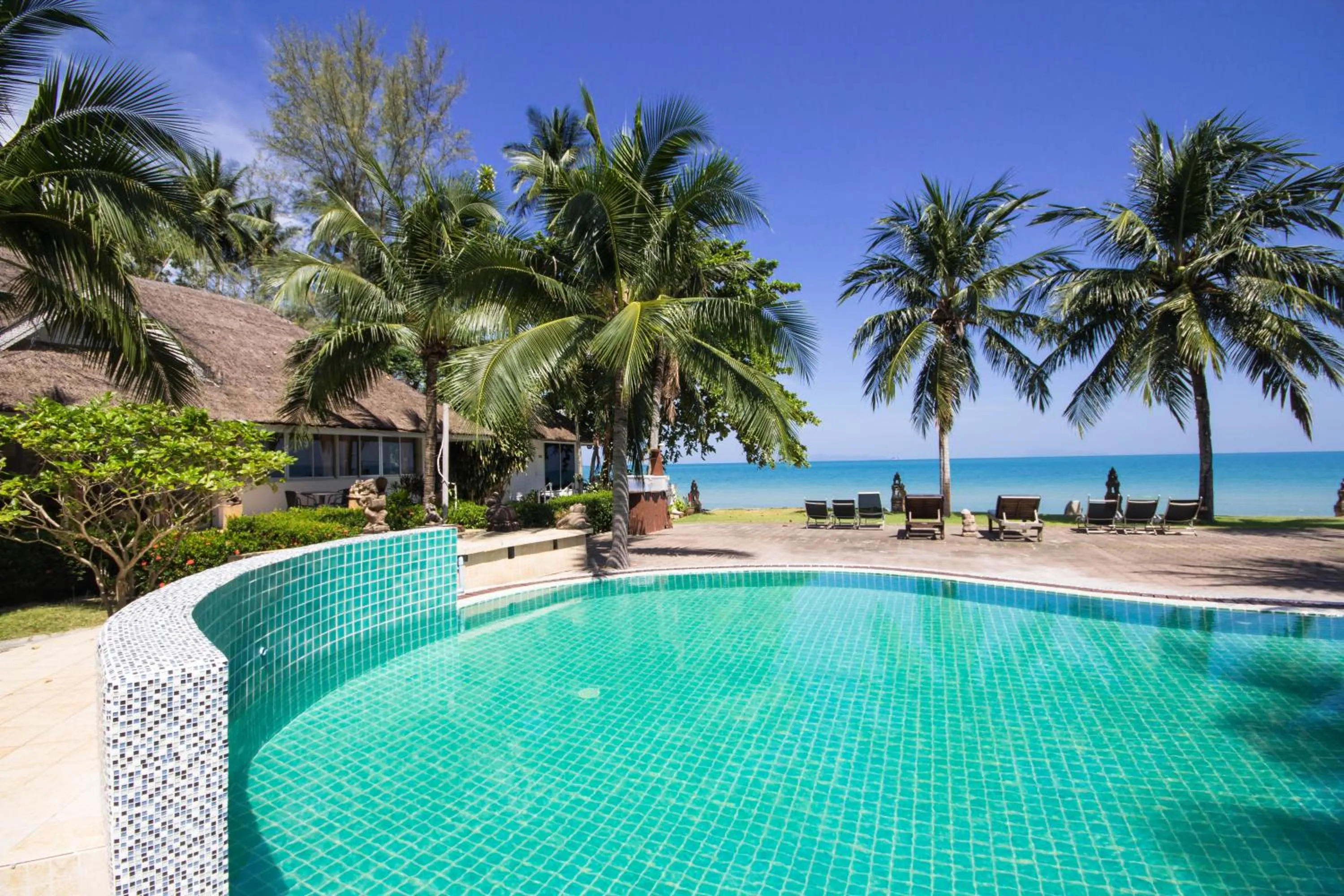 Swimming pool in Rajapruek Samui Resort - SHA Plus