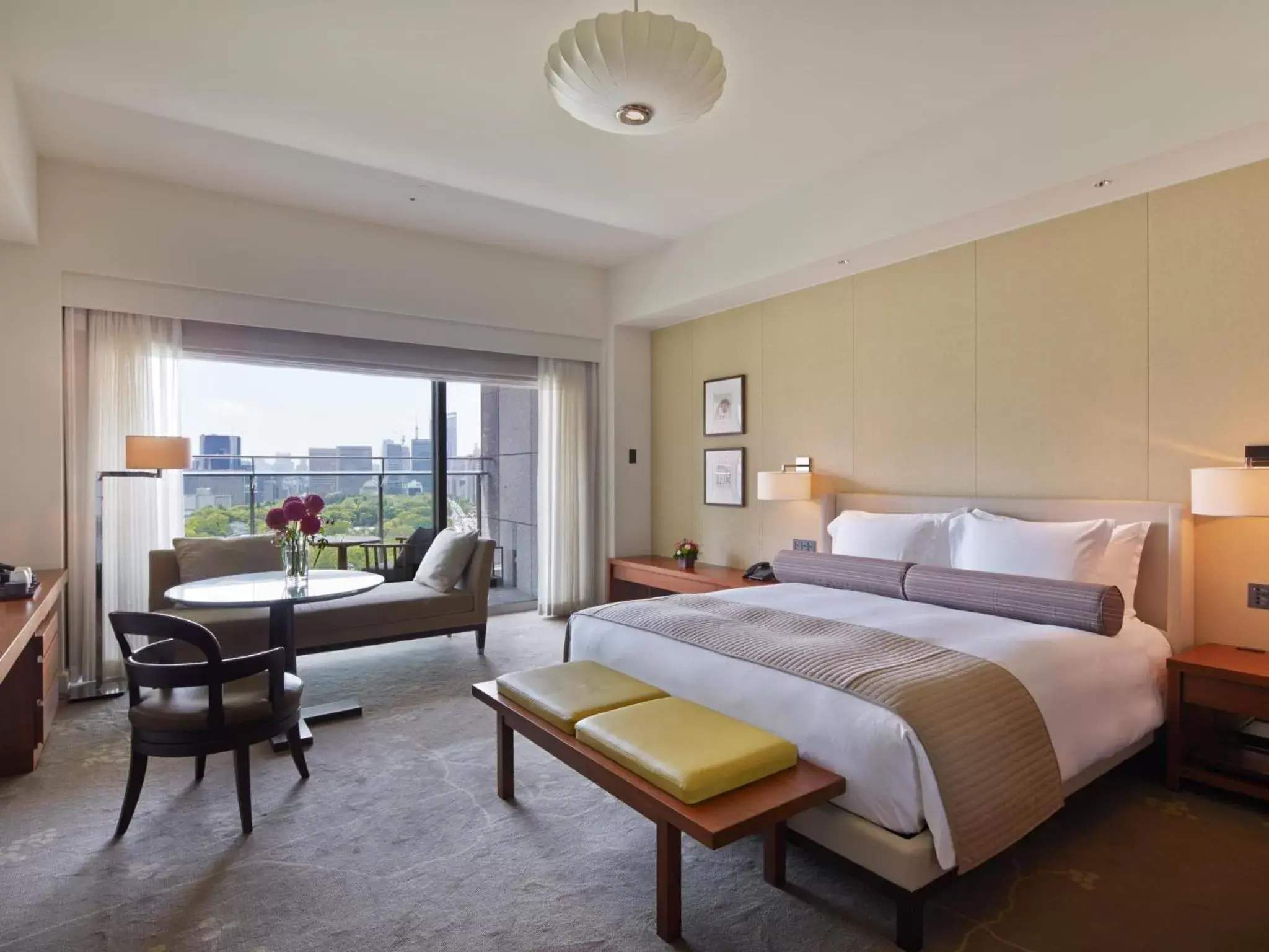 Deluxe King Room with Balcony - single occupancy in Palace Hotel Tokyo