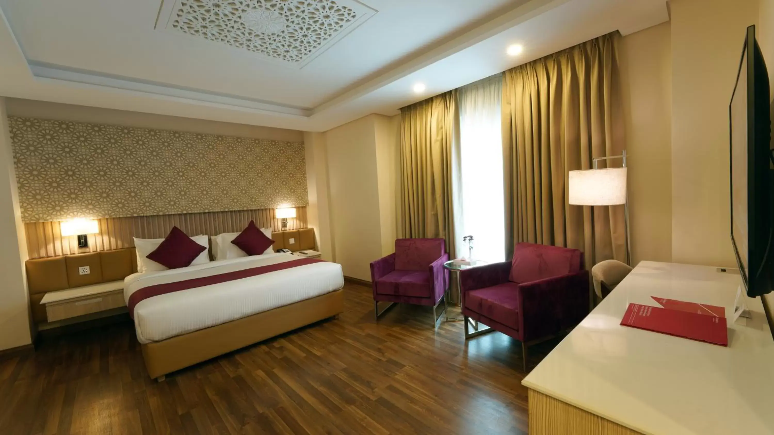 Photo of the whole room, Bed in Ramada by Wyndham Lahore Gulberg II