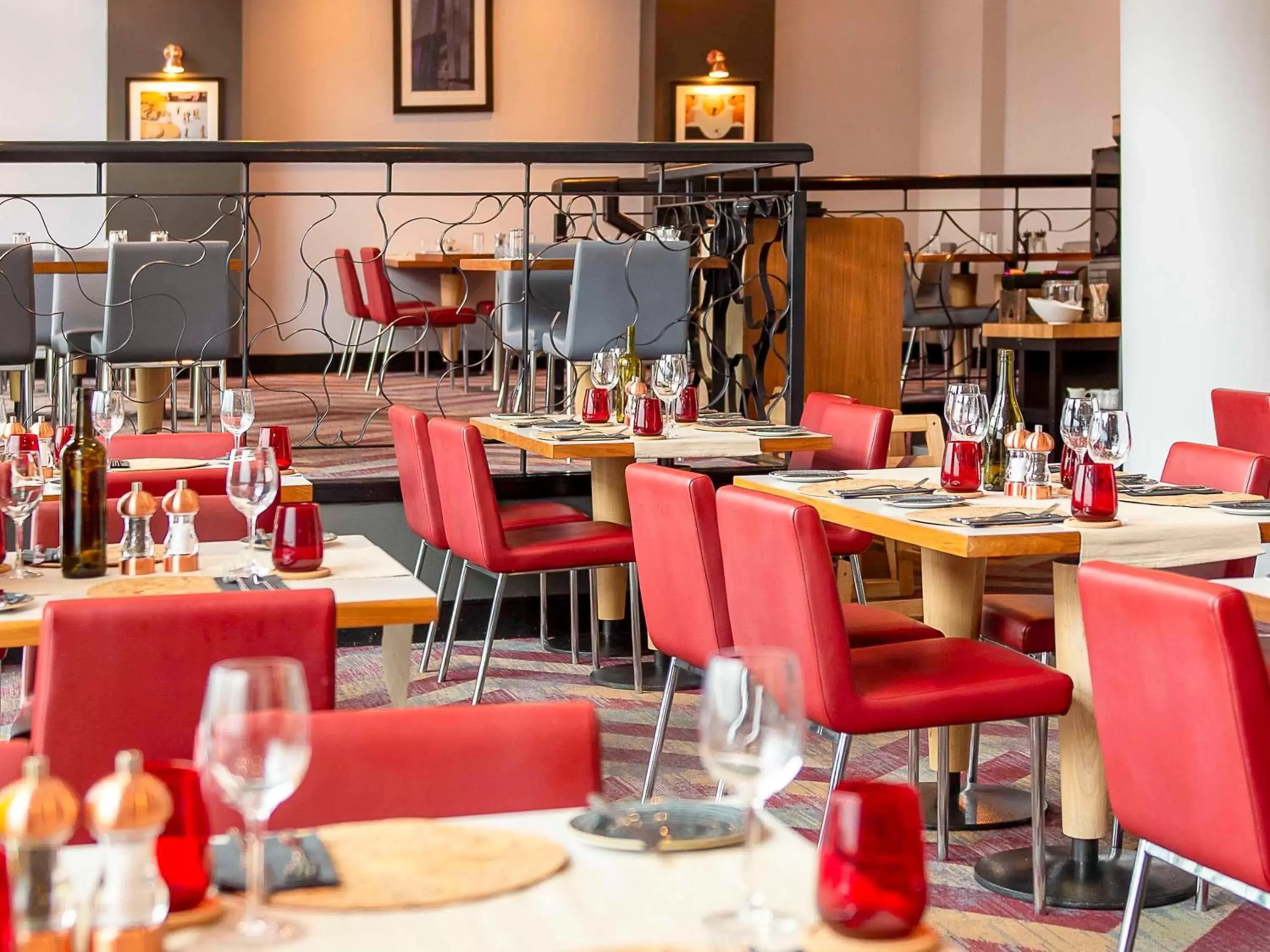 Restaurant/Places to Eat in Novotel Glasgow Centre