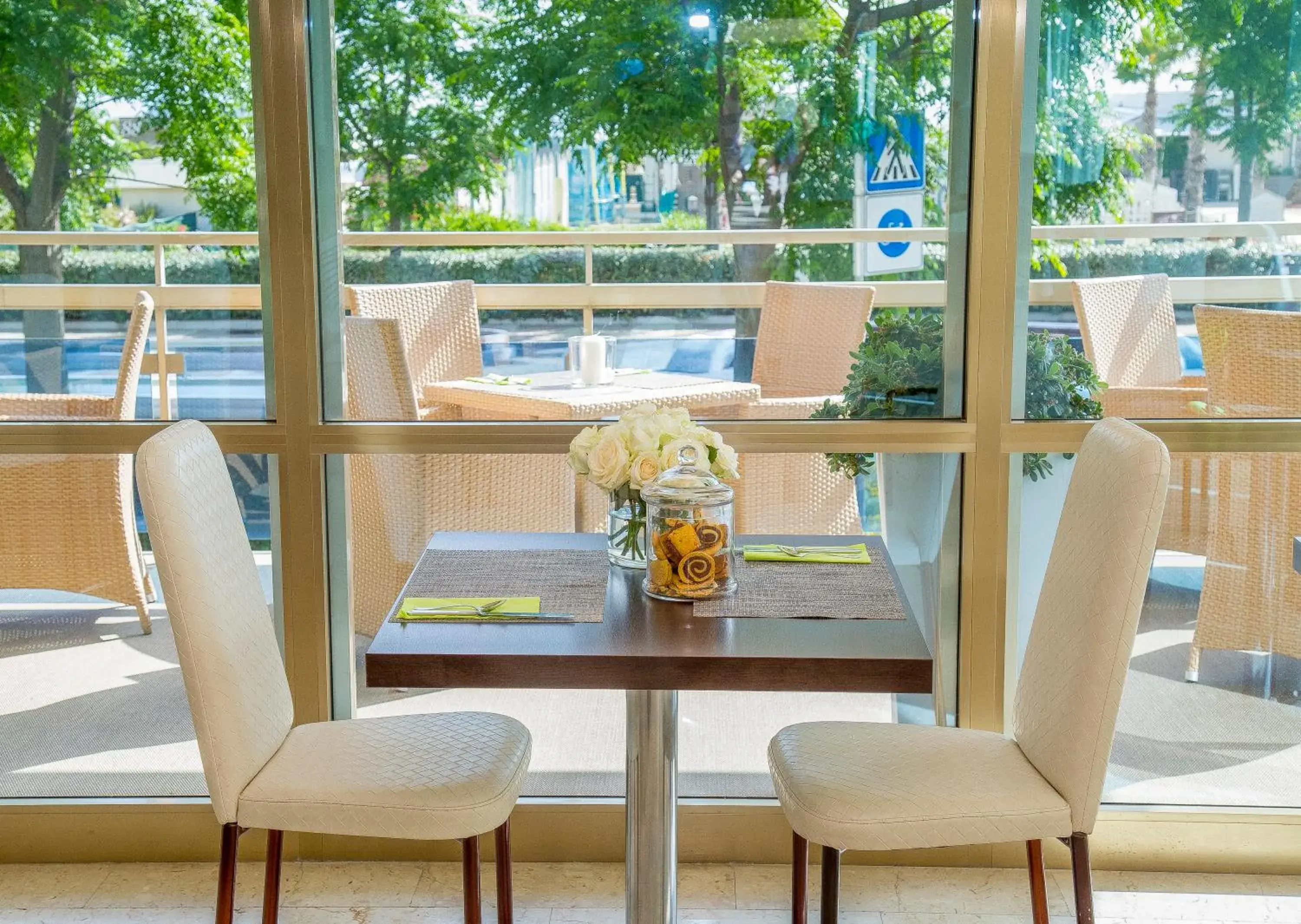 Lounge or bar in Hotel Mon Cheri Lounge or bar in Hotel Mon Cheri