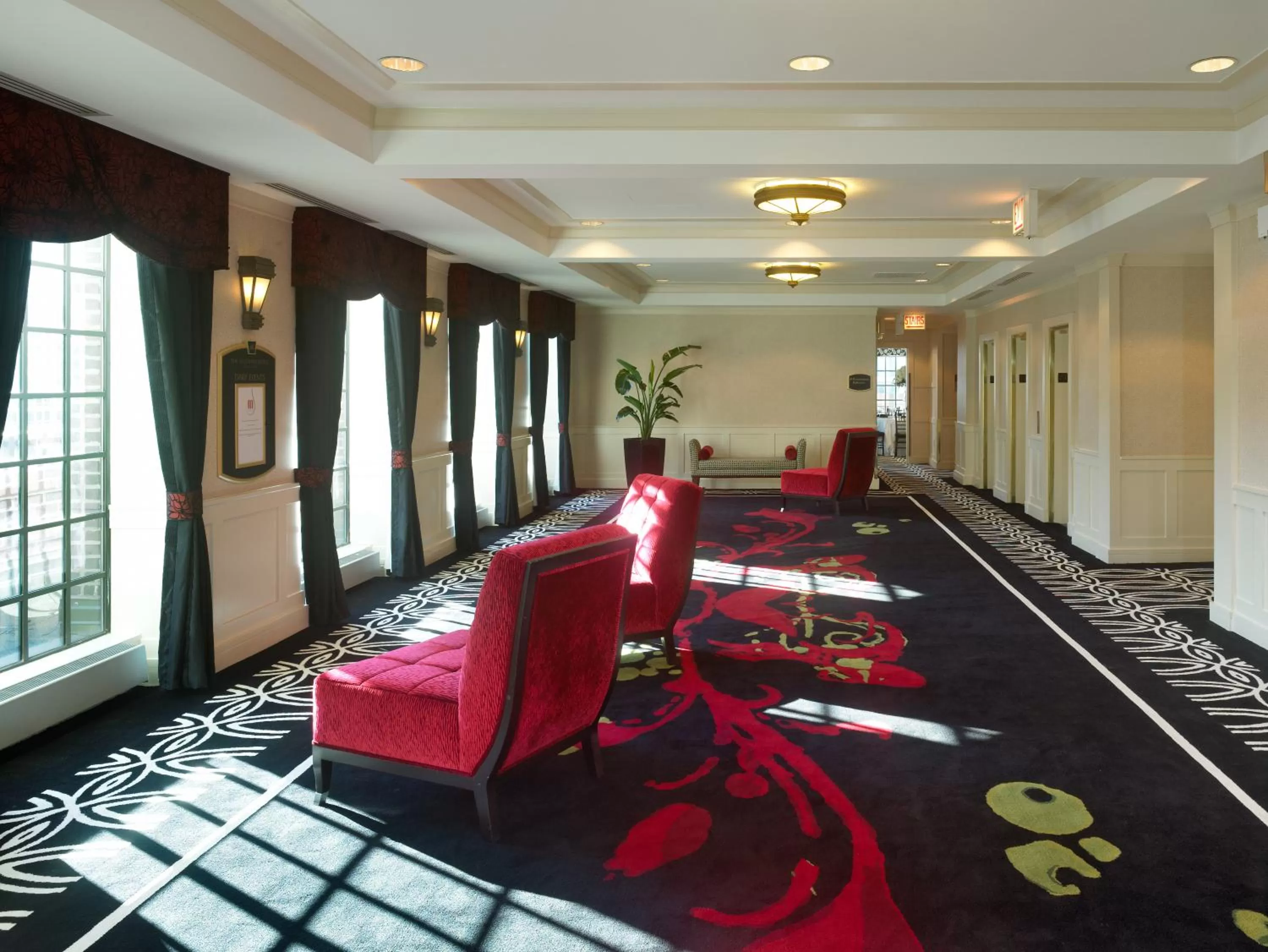 Lobby or reception in Warwick Allerton Chicago