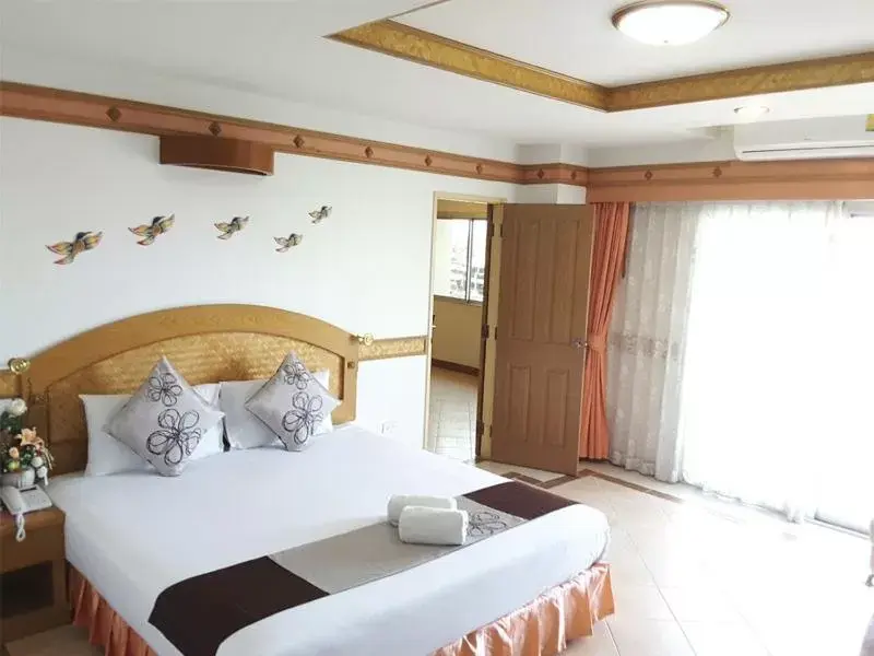 Bed in Diana Garden Resort - SHA Extra Plus