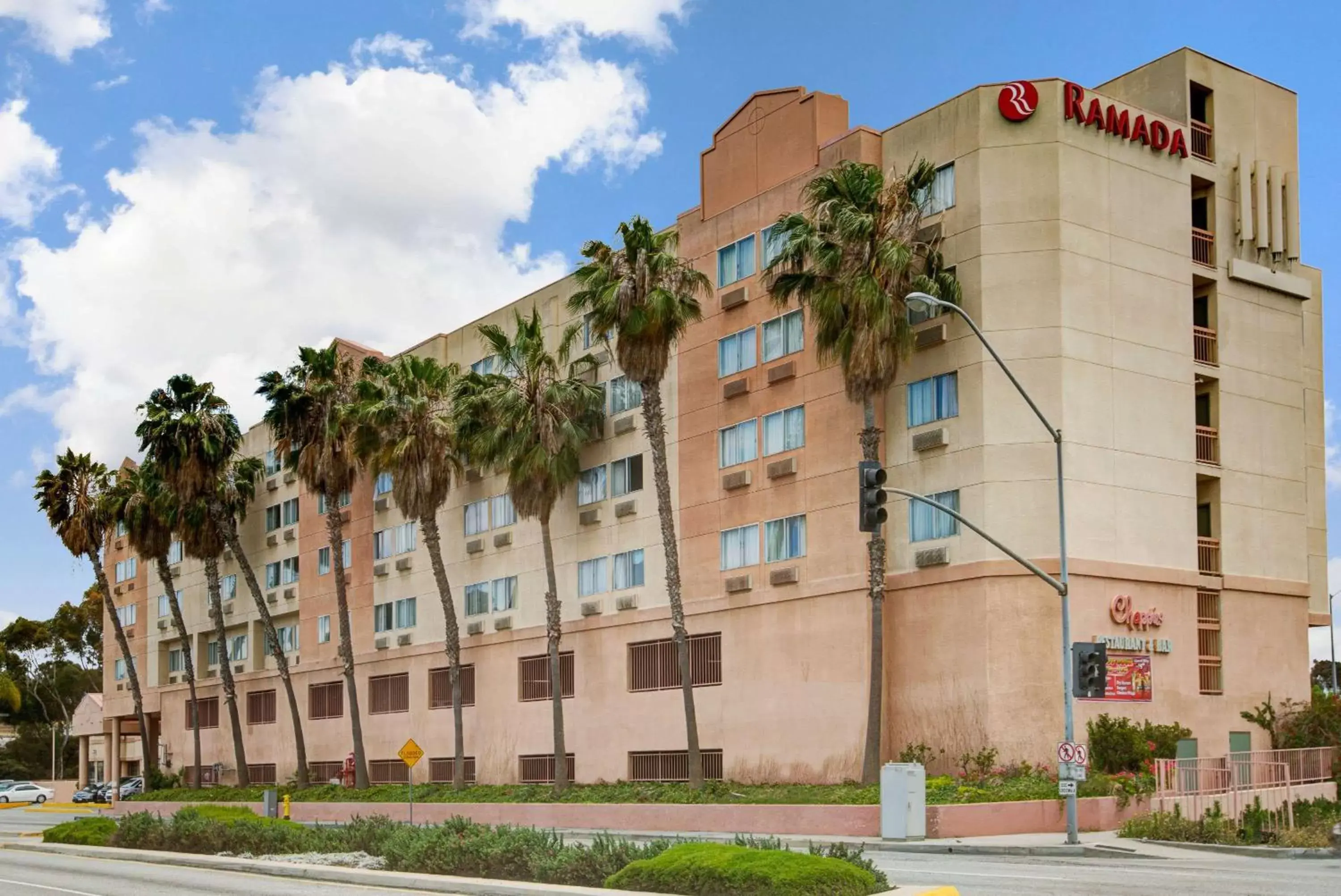 Property building in Ramada by Wyndham Hawthorne/LAX Property building in Ramada by Wyndham Hawthorne/LAX