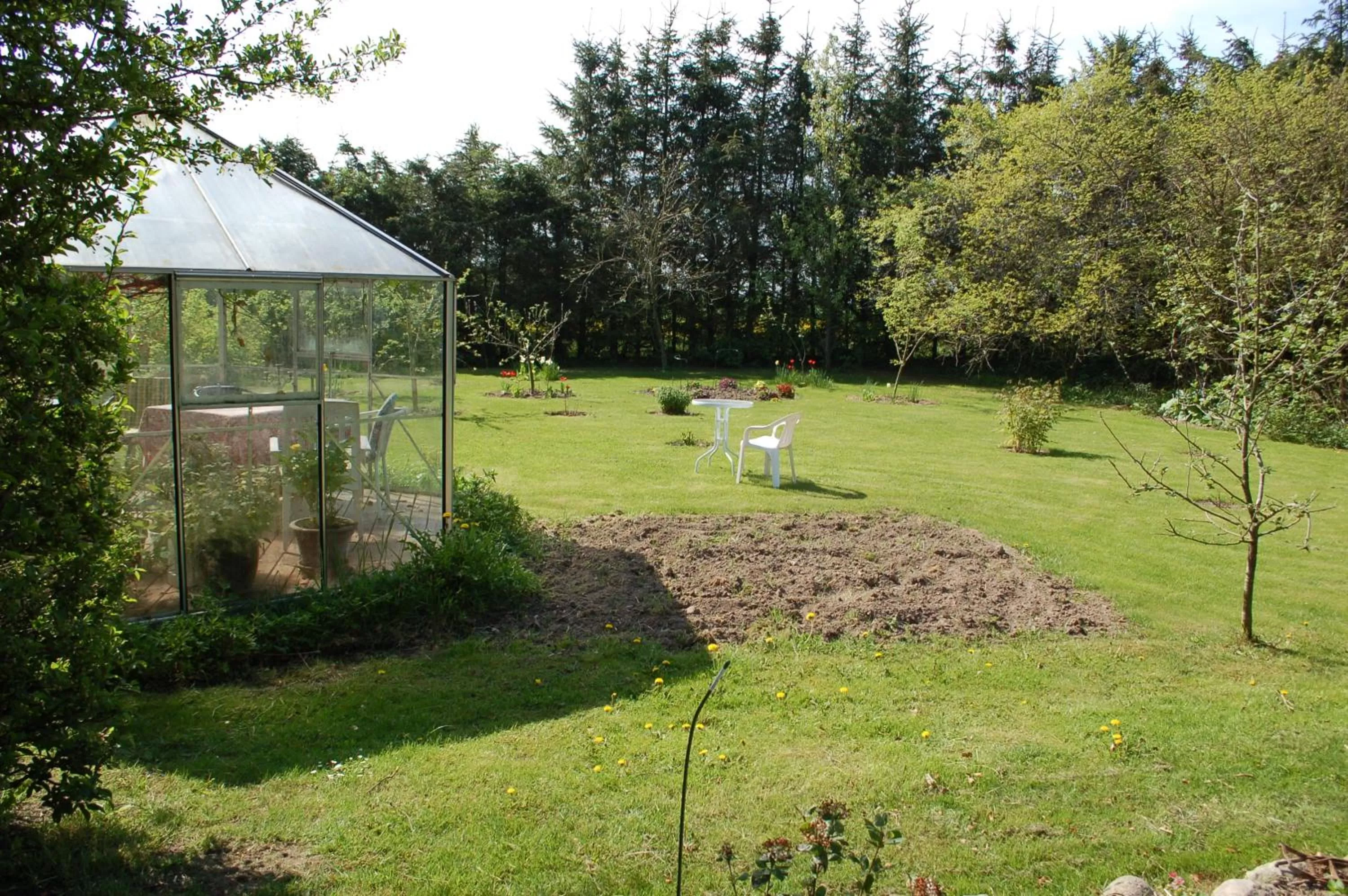 Garden in Engbjerg BnB