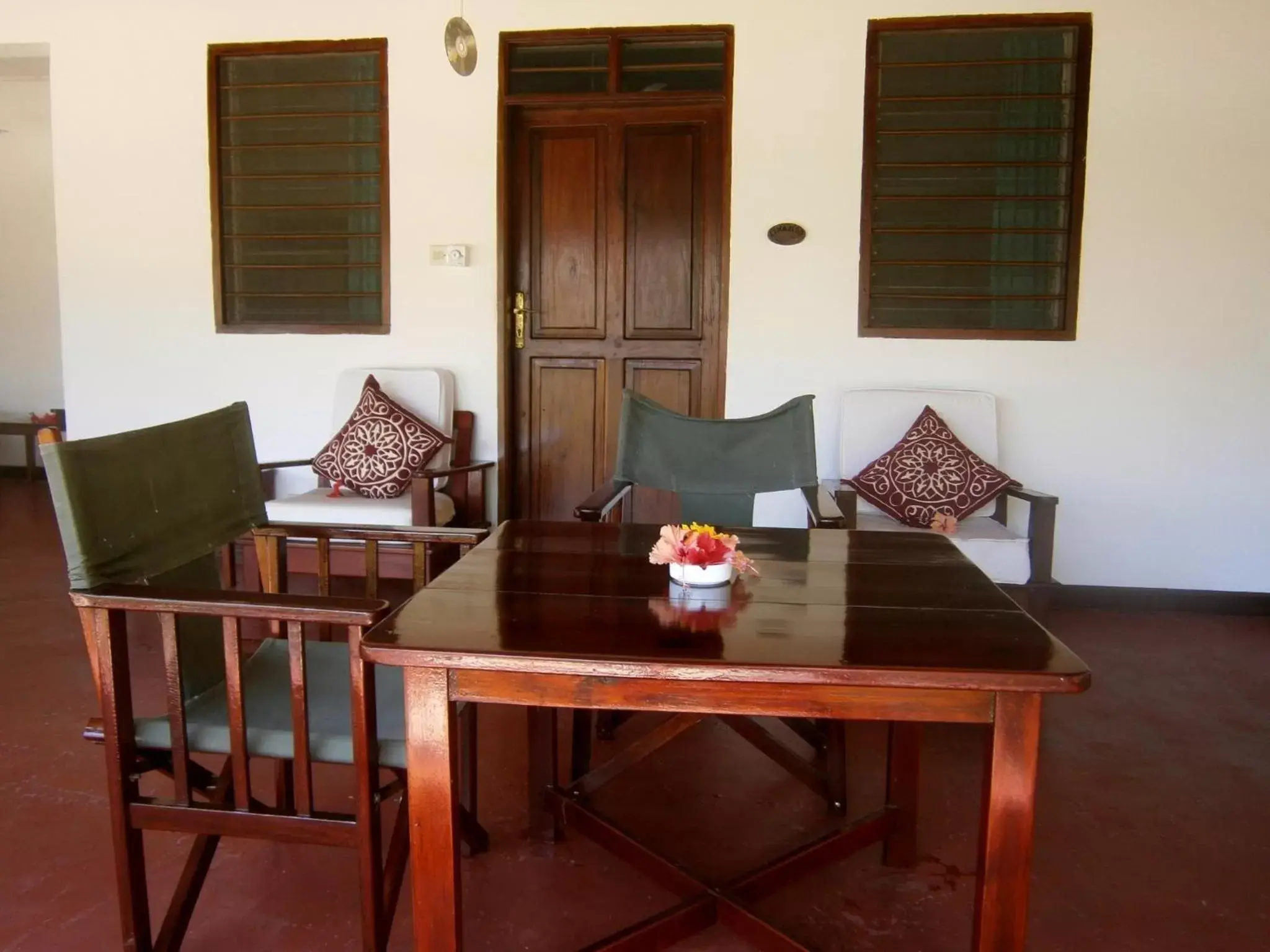 Balcony/Terrace, Seating Area in Flame Tree Cottages