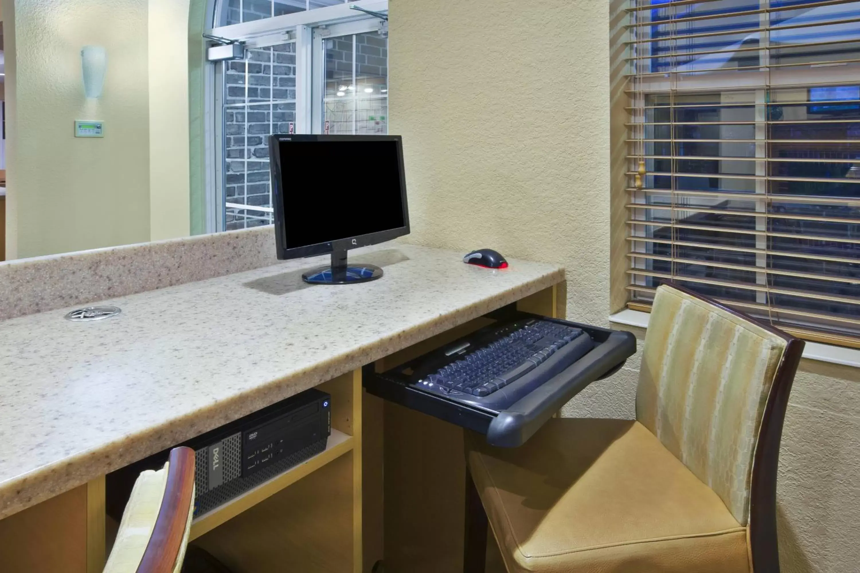 Business facilities, TV/Entertainment Center in TownePlace Suites by Marriott Brookfield