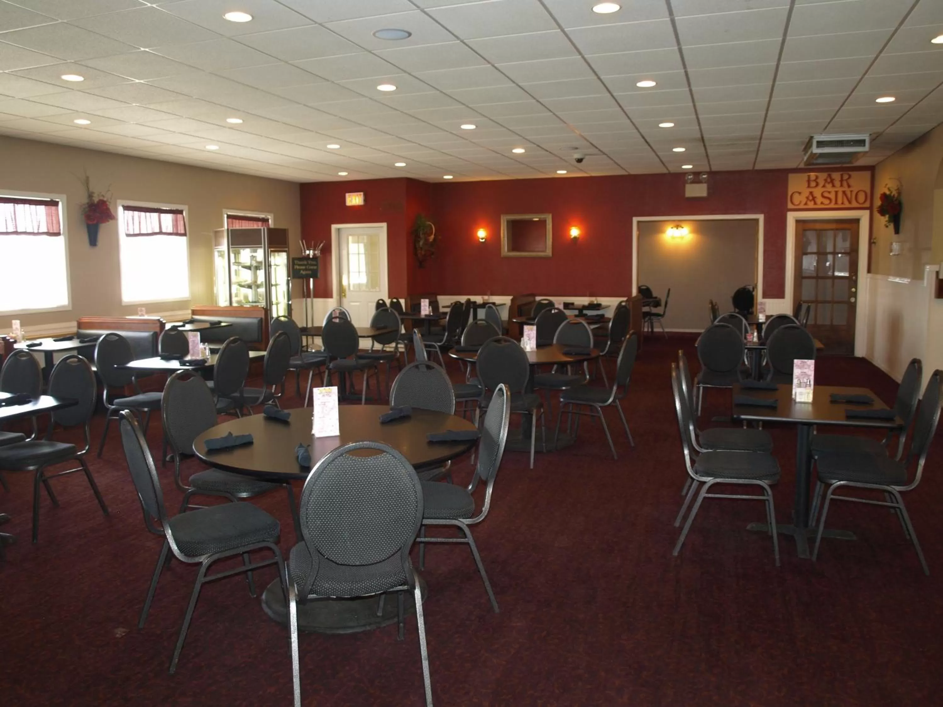 Restaurant/places to eat in Yellowstone River Inn