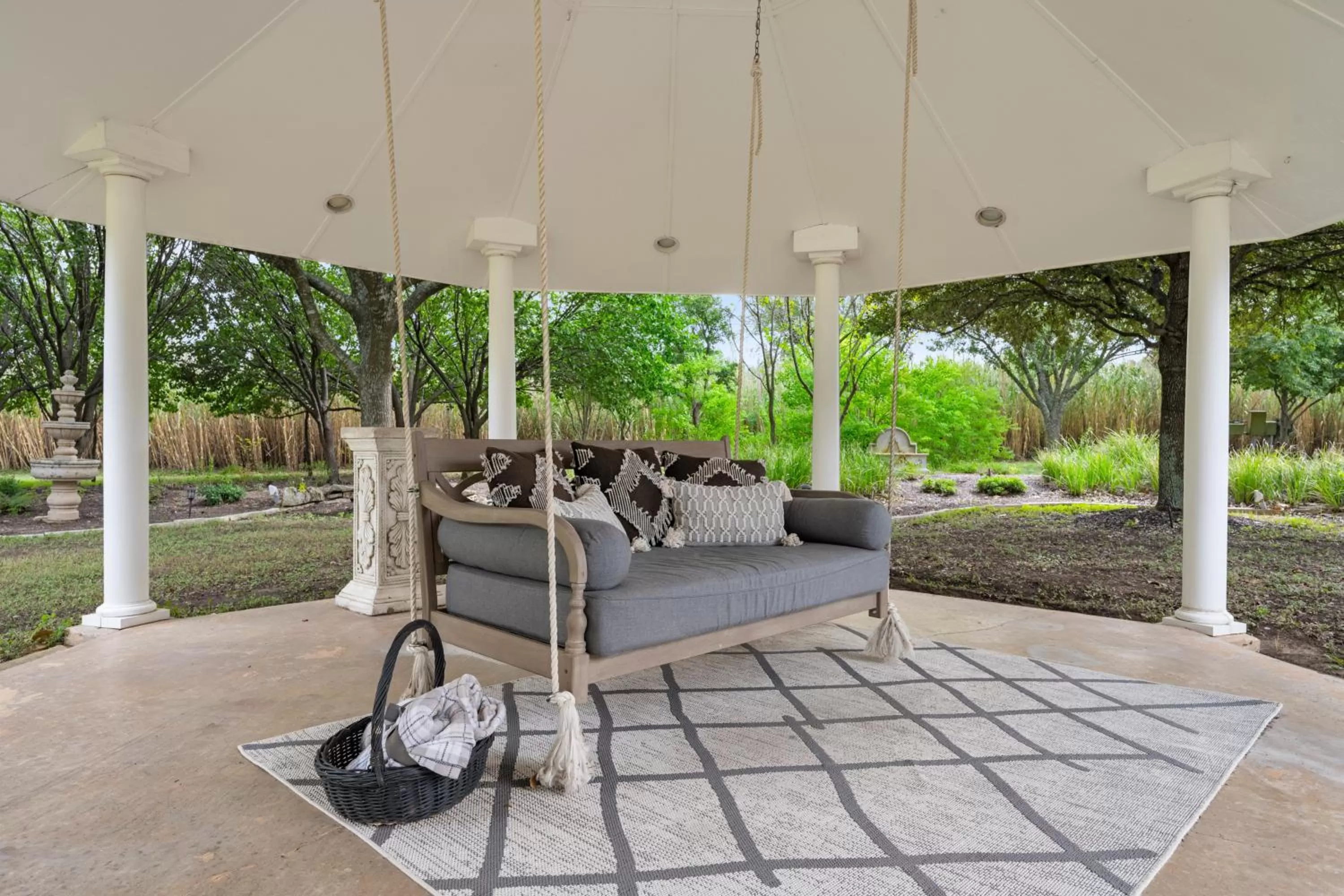 The Plantation House Boutique Inn