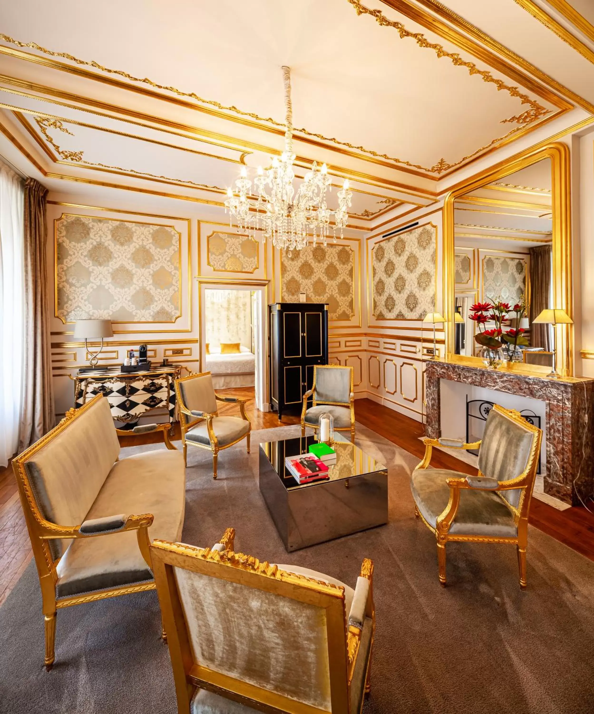 Living room, Seating Area in Hotel Le Place d'Armes