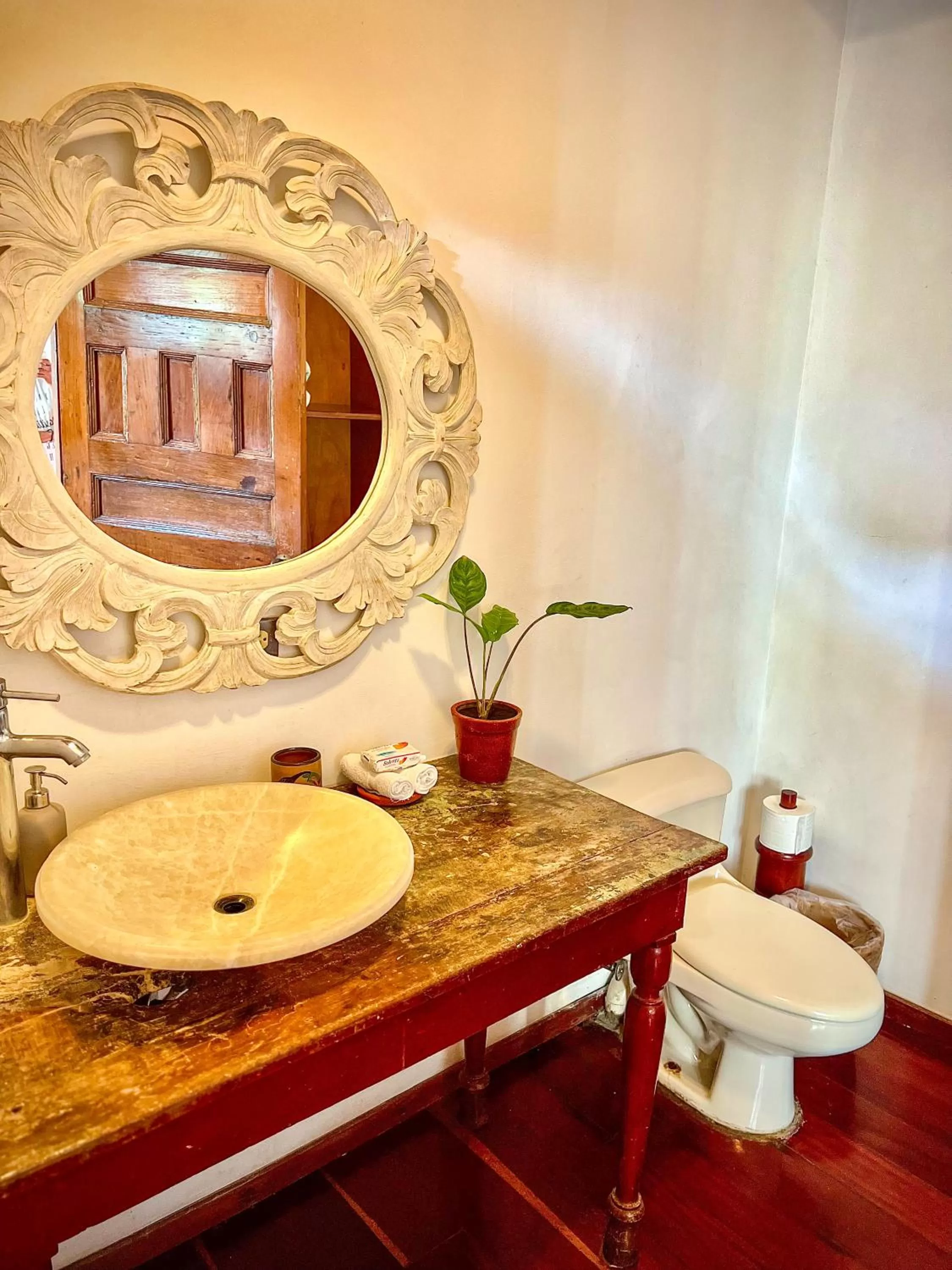 Toilet in Miss Margrits