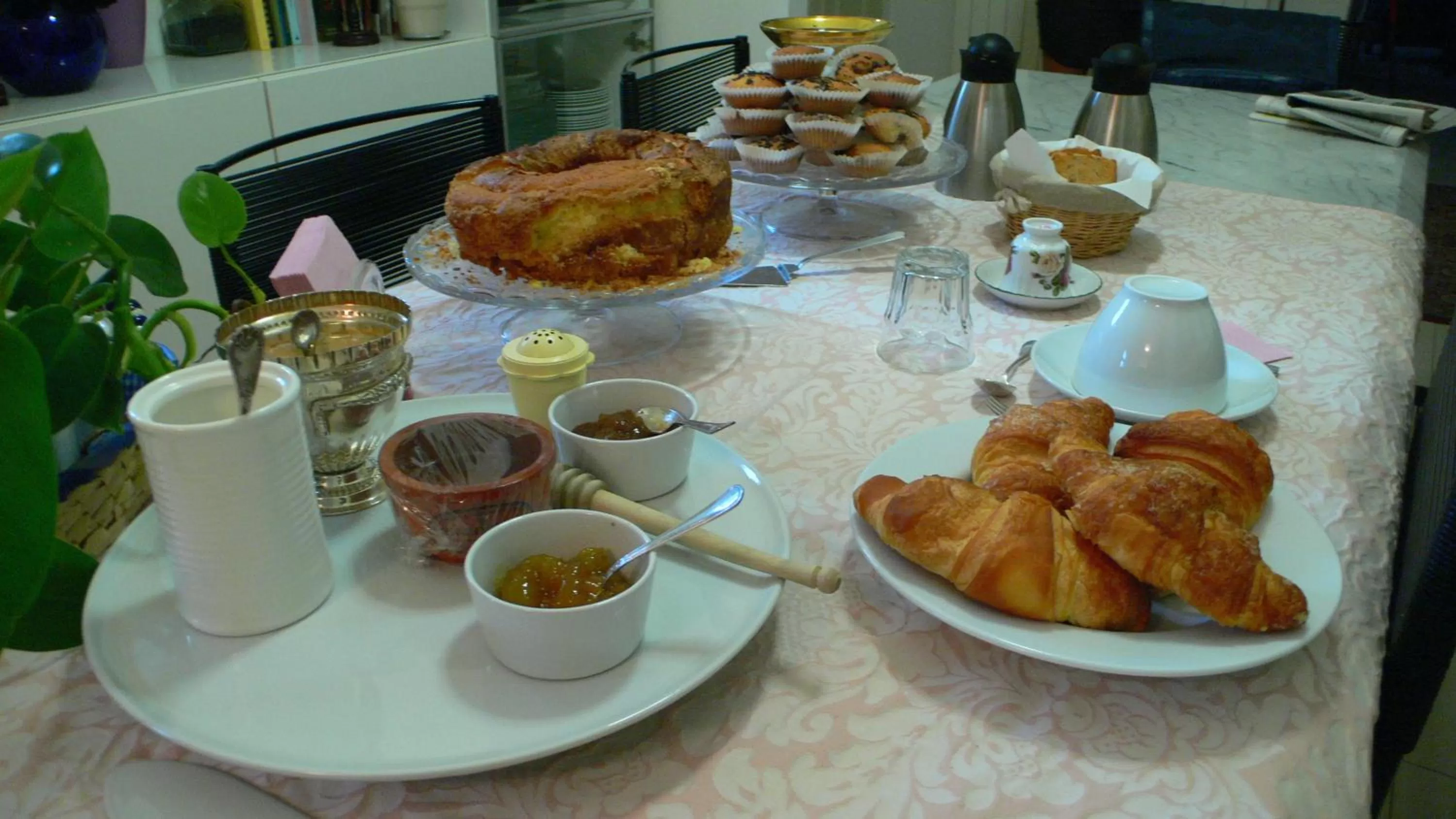 Italian breakfast in B&B Sei Cipressi