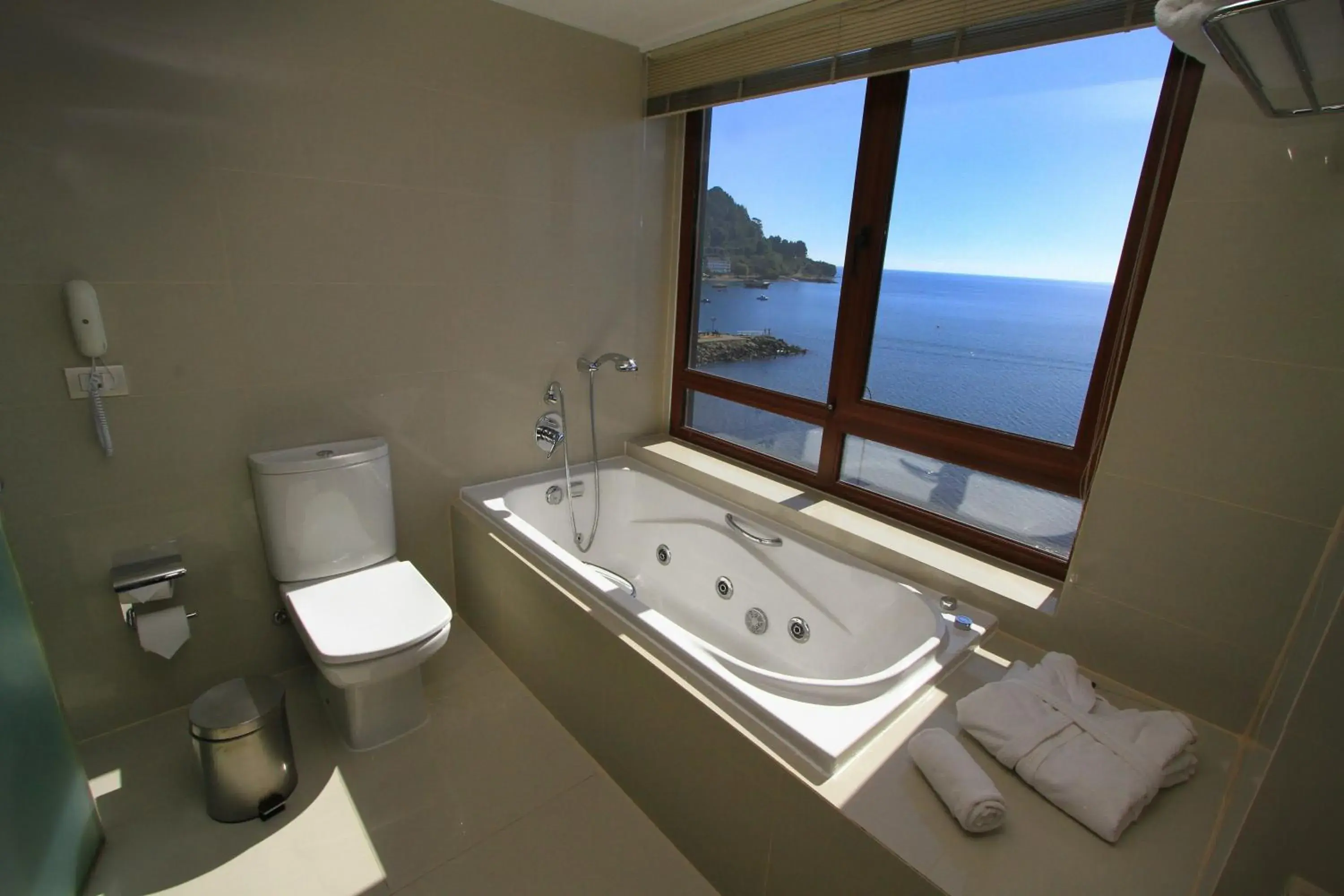 Bathroom in Radisson Hotel Puerto Varas