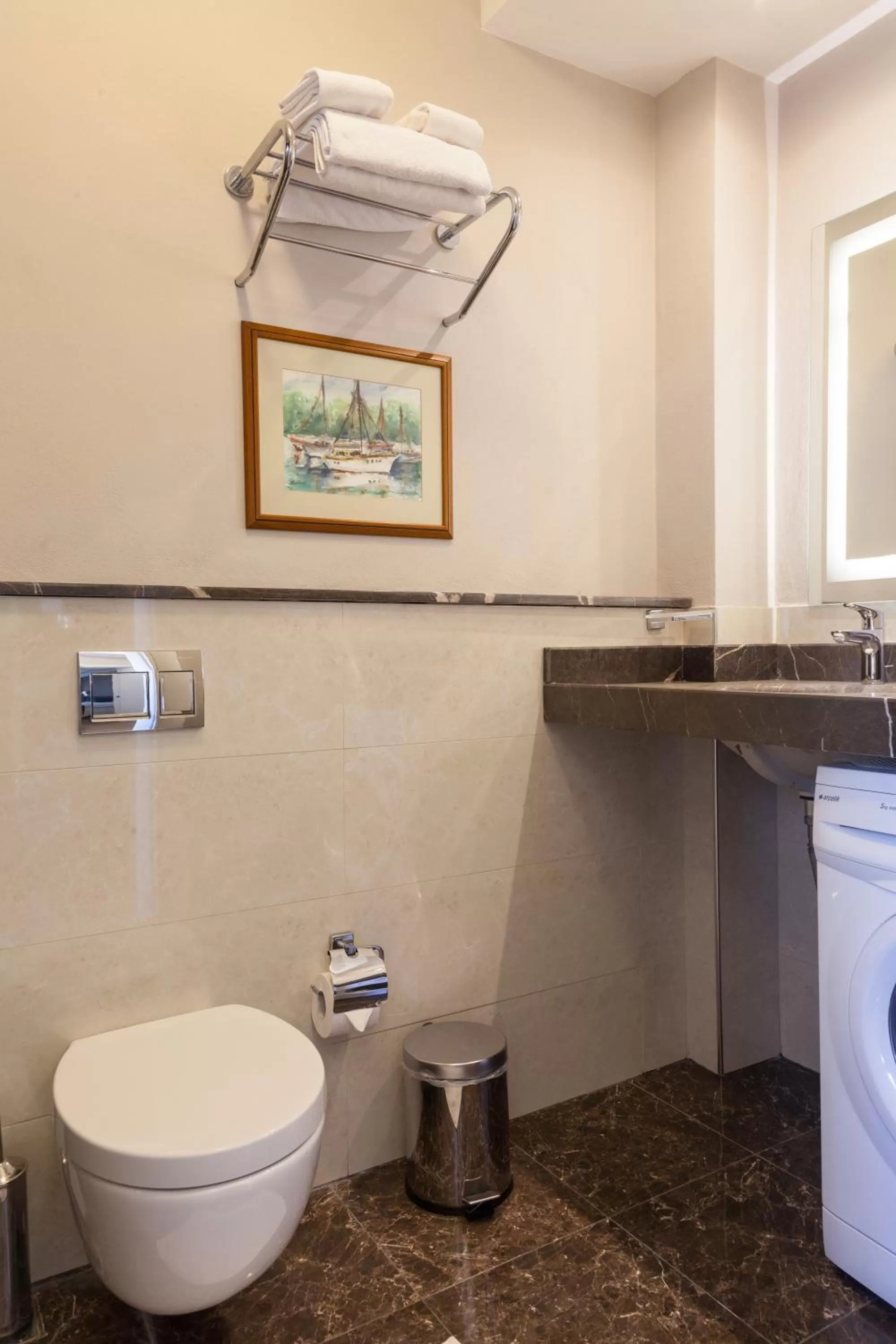 Shower in Sun Garden Apart Hotel