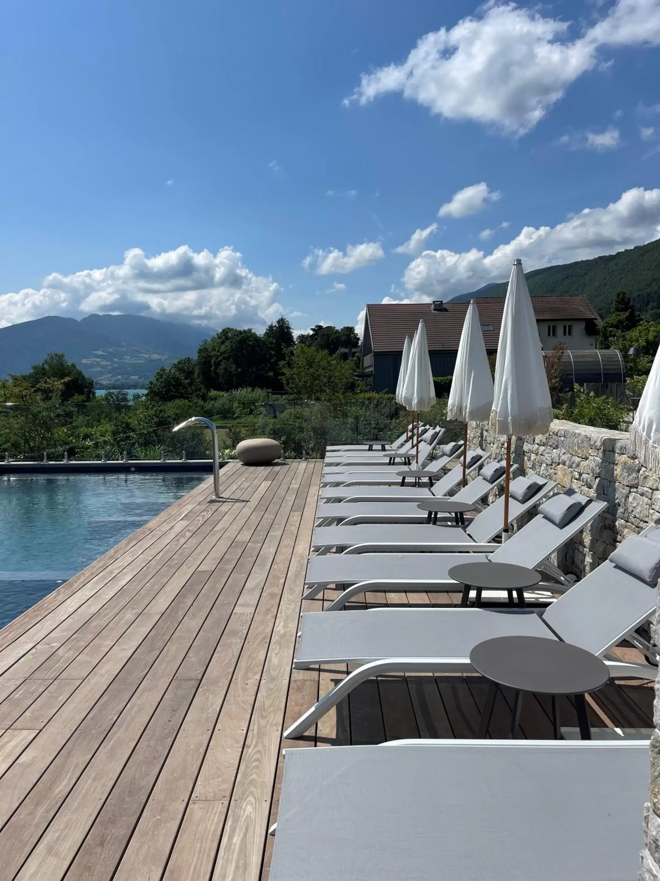 Pool view in Hôtel Beauregard, The Originals Relais (Inter-Hotel)