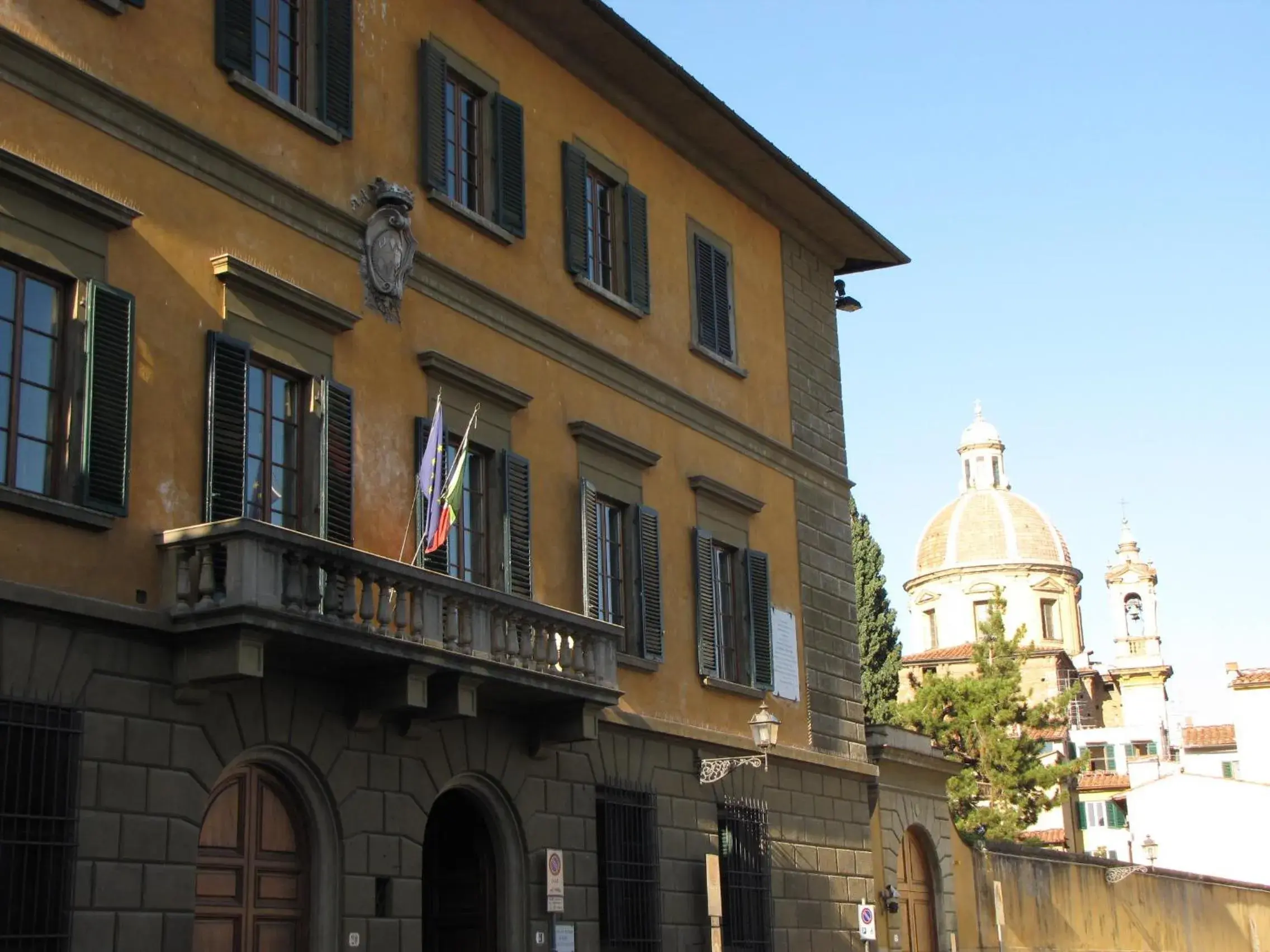 Facade/entrance in Casa Santo Nome di Gesu Facade/entrance in Casa Santo Nome di Gesu