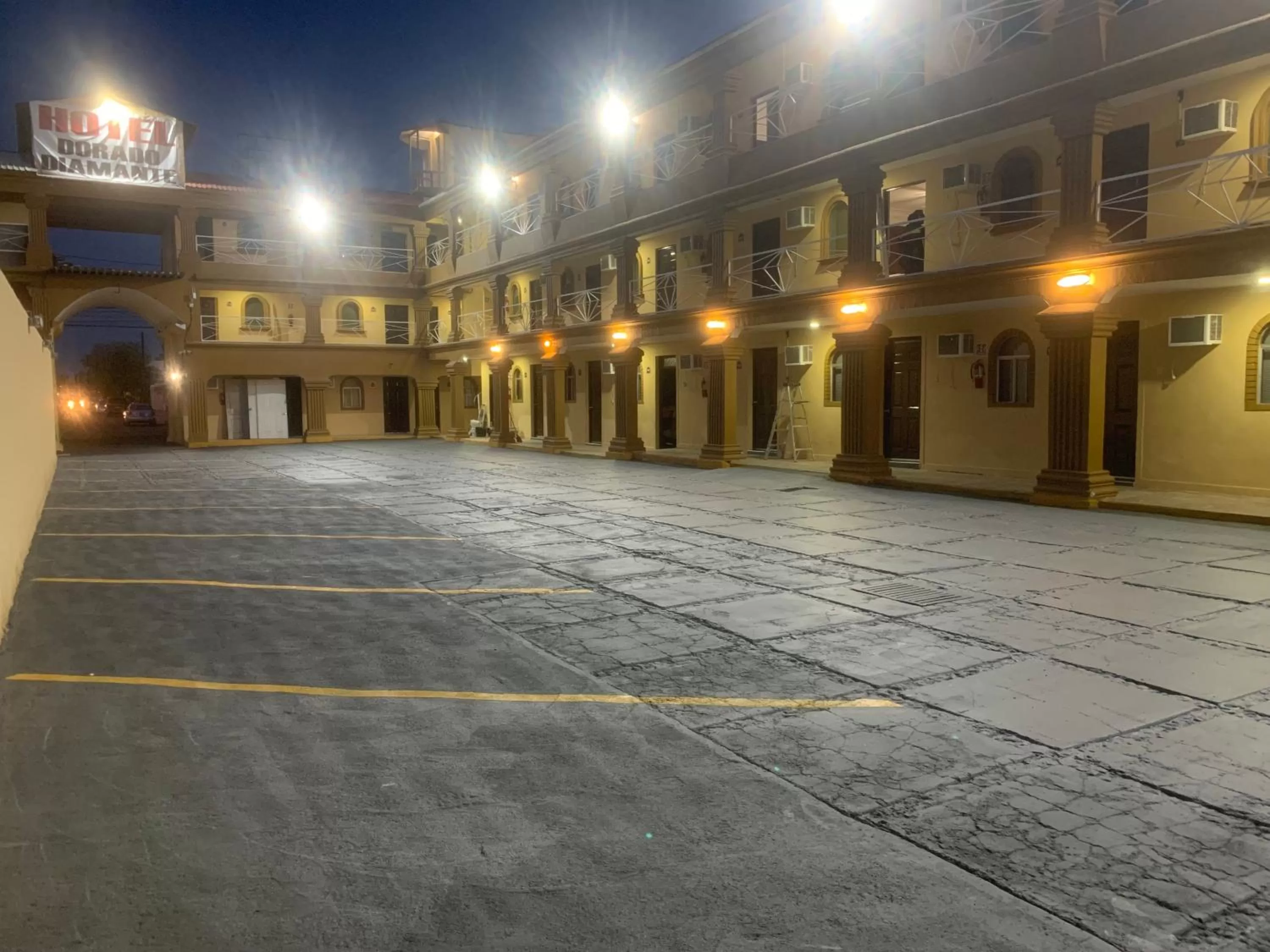 HOTEL DORADO DIAMANTE