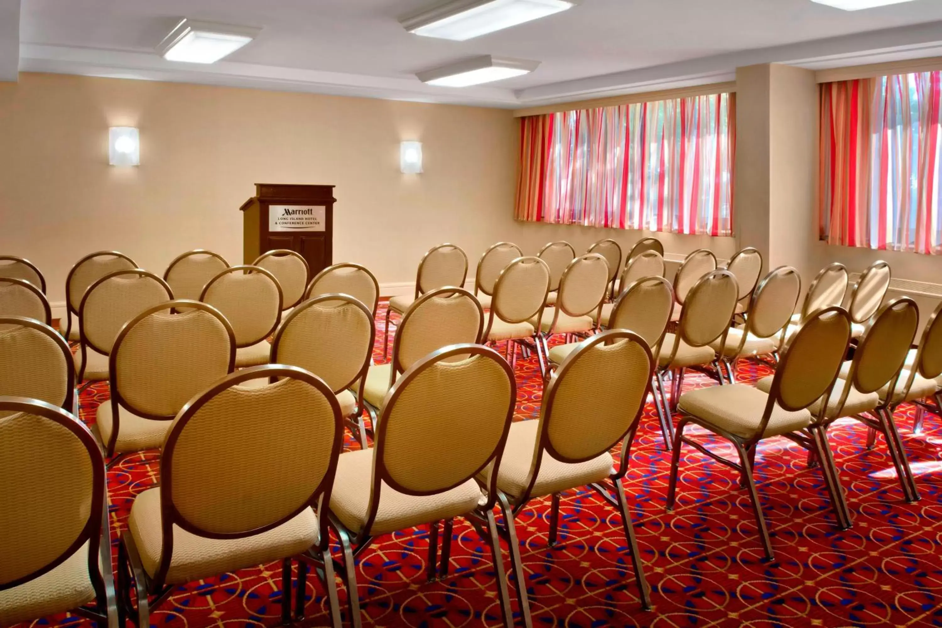Meeting/conference room in Long Island Marriott Hotel