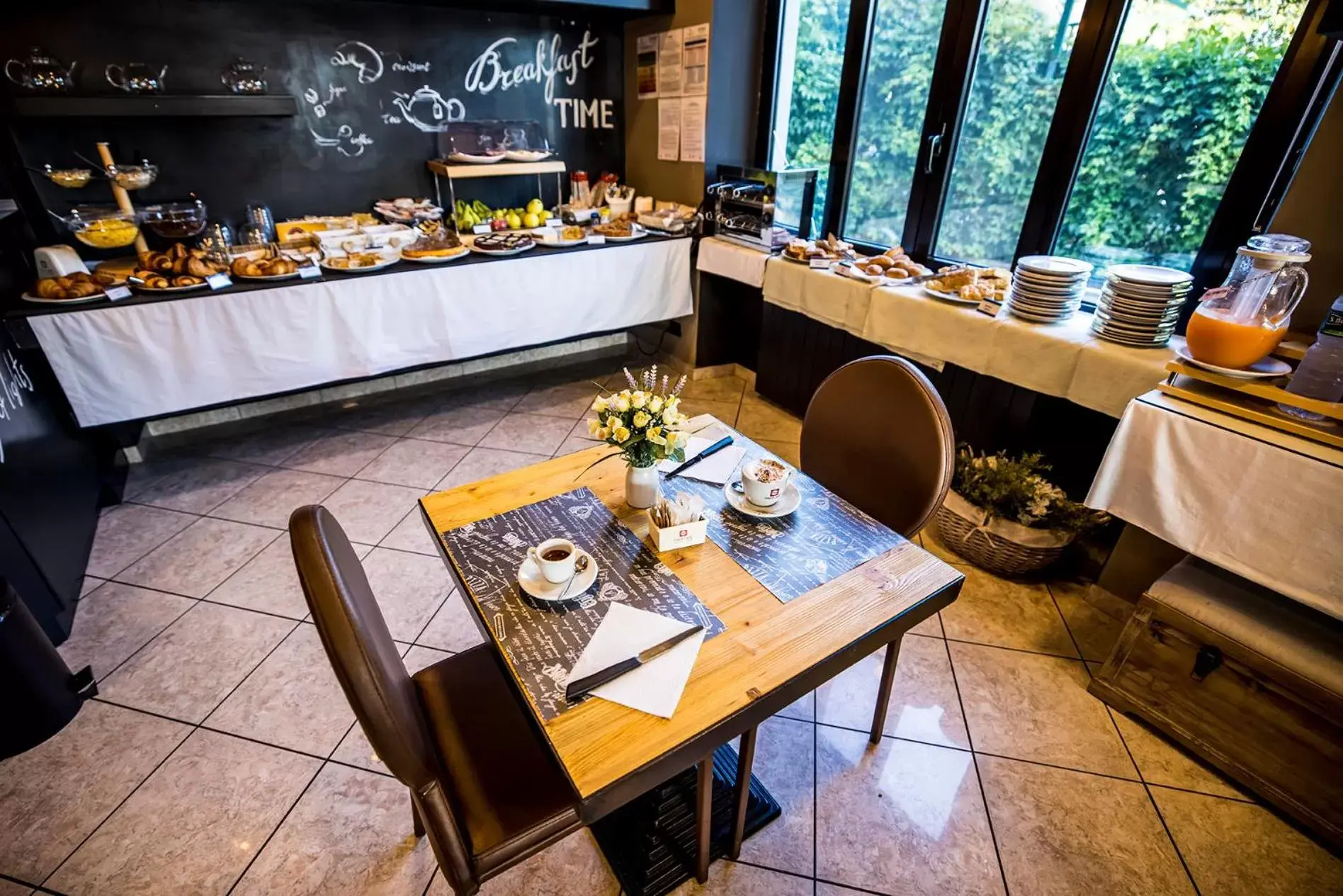 Continental breakfast, Restaurant/Places to Eat in Piccolo Hotel Allamano