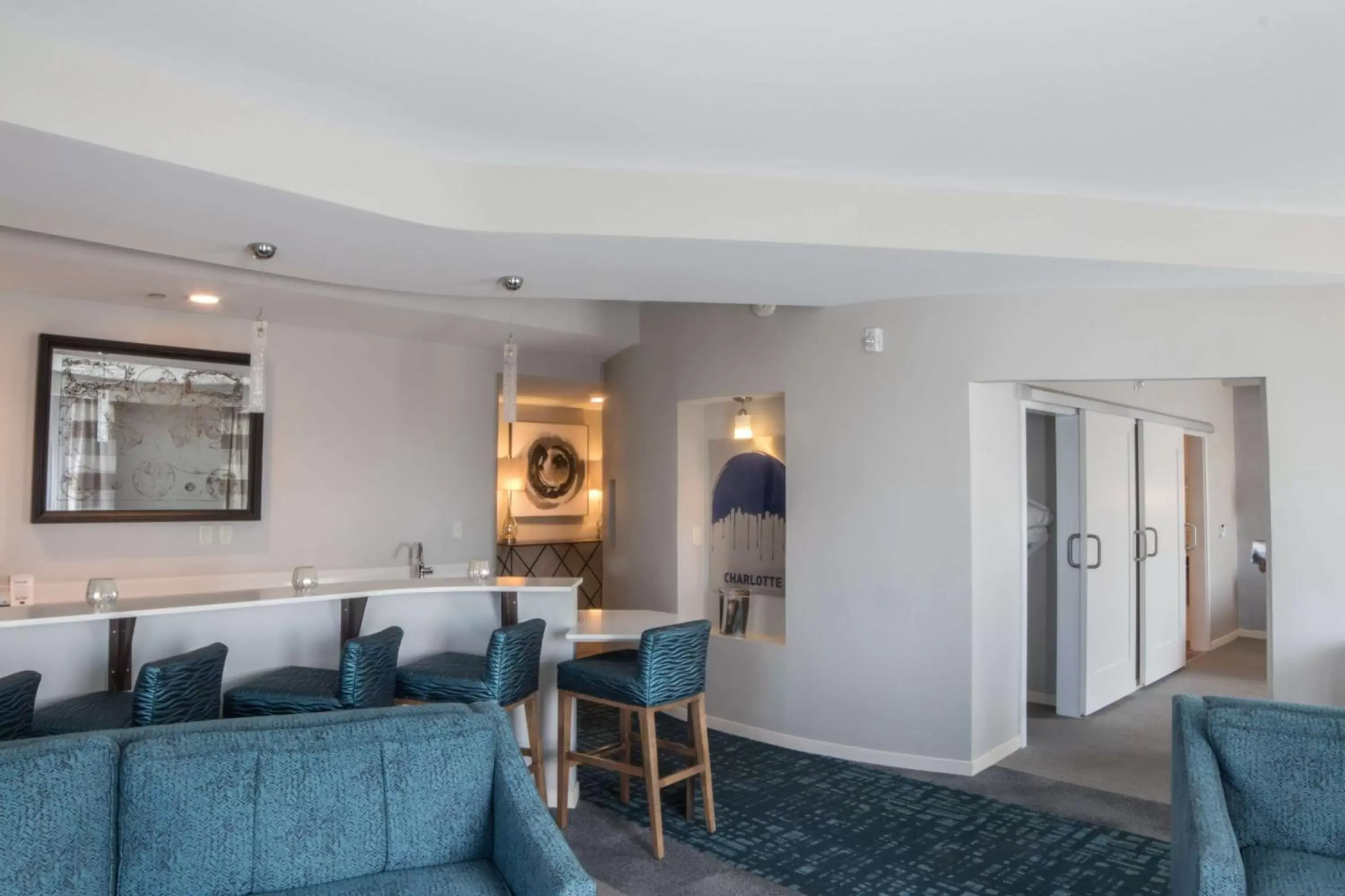 Living room, Dining Area in Hampton Inn & Suites Charlotte/Ballantyne, Nc