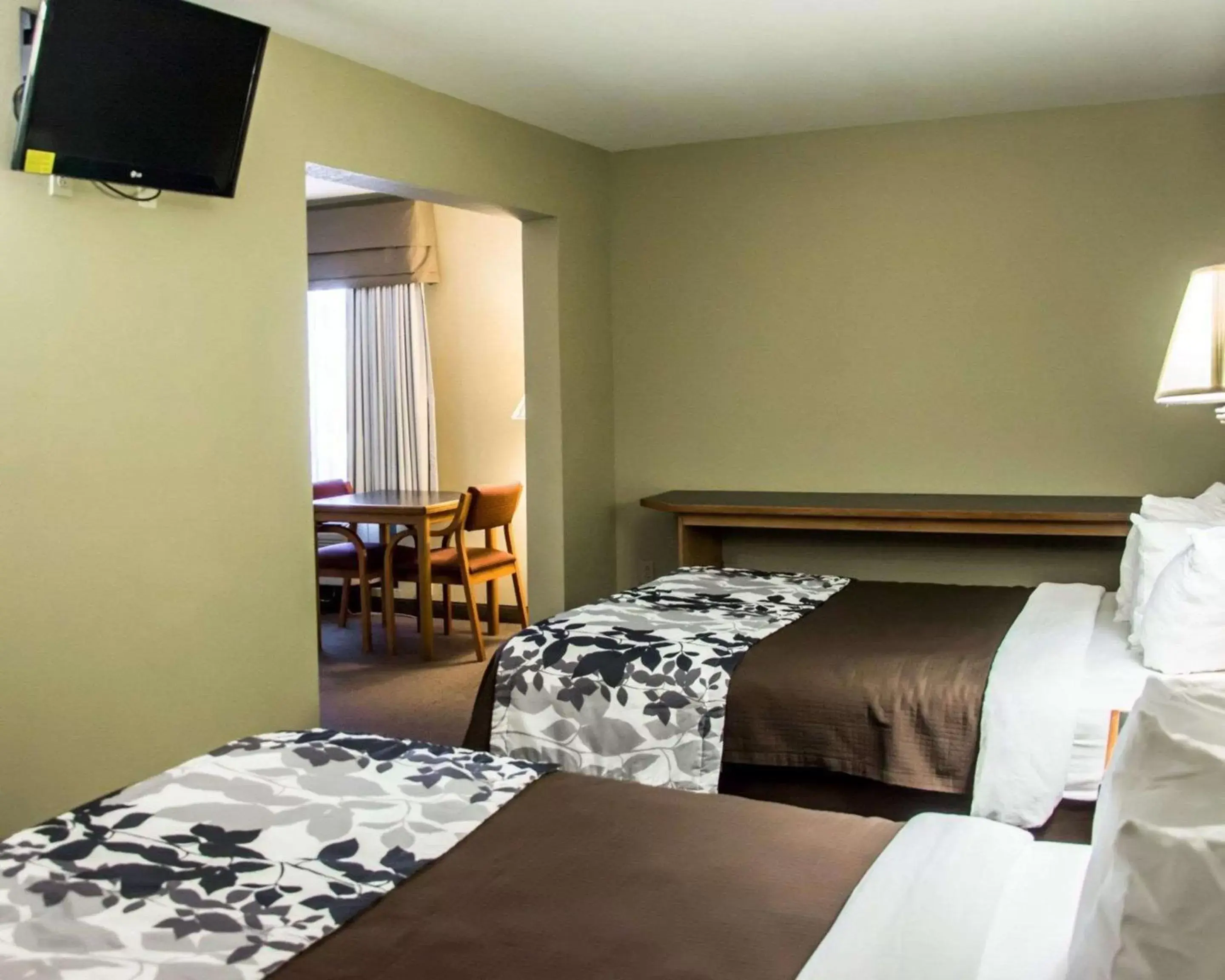 Photo of the whole room, Bed in Sleep Inn & Suites Pineville - Alexandria