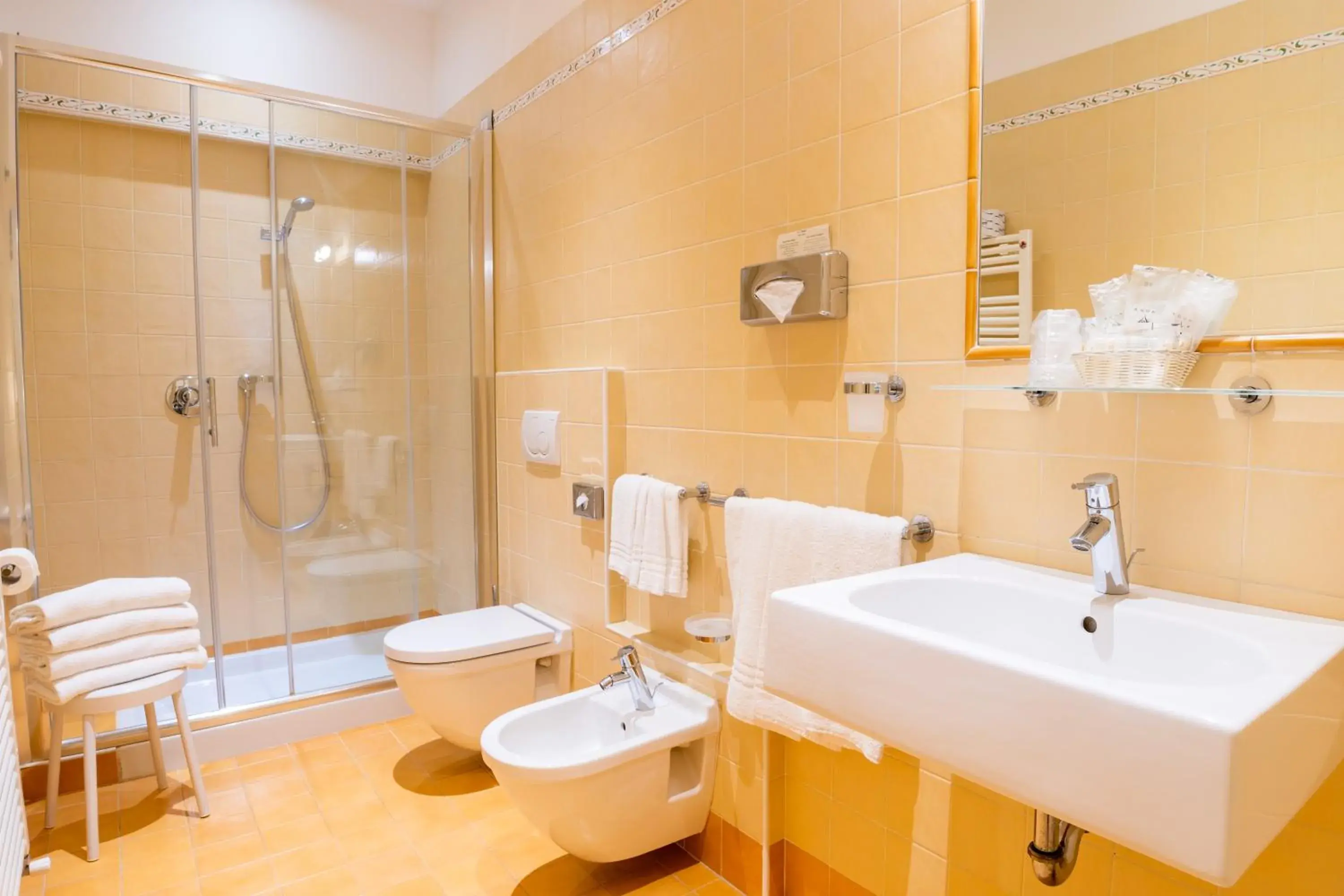 Bathroom in Hotel Centrale