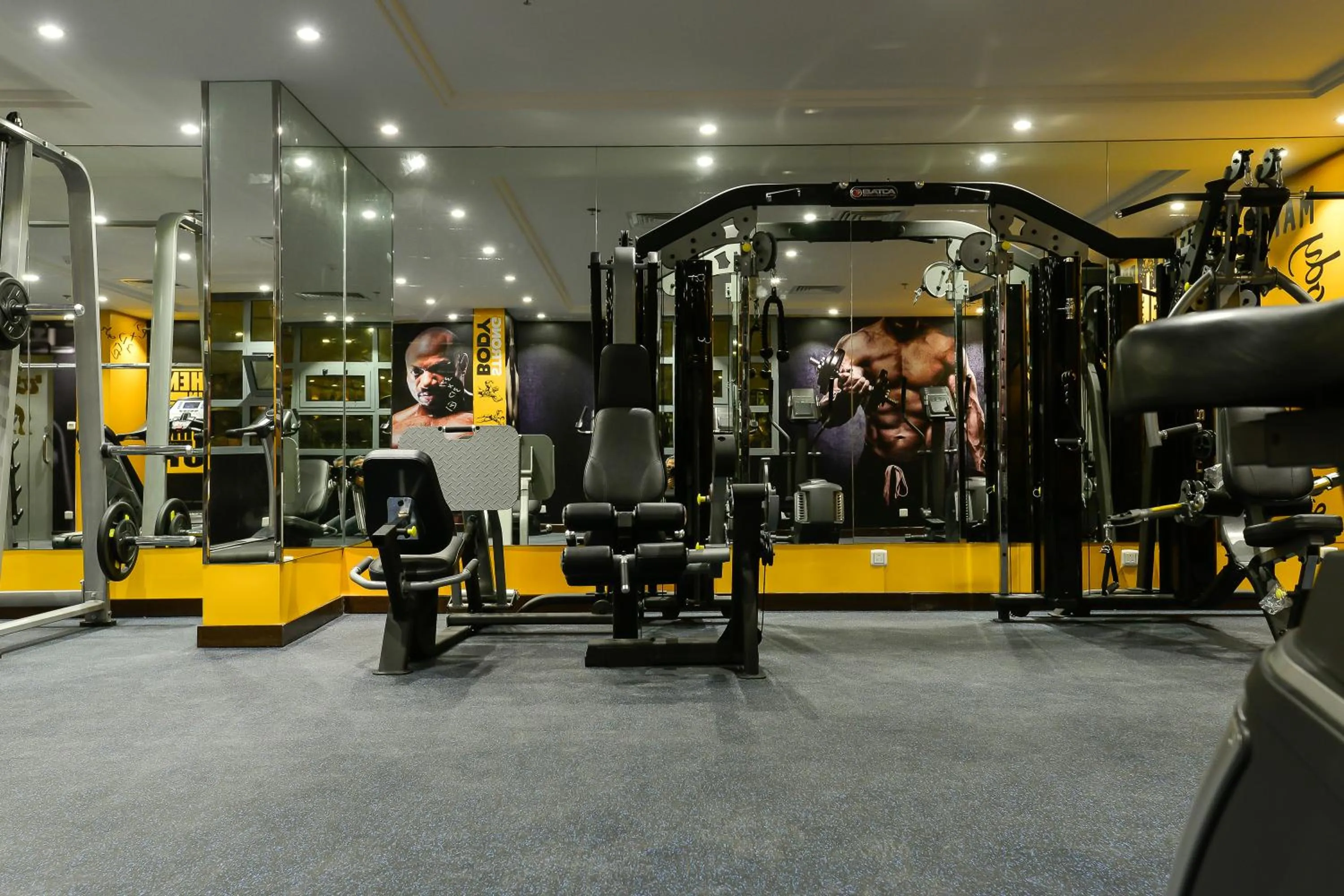 Massage in Crown Town Hotel