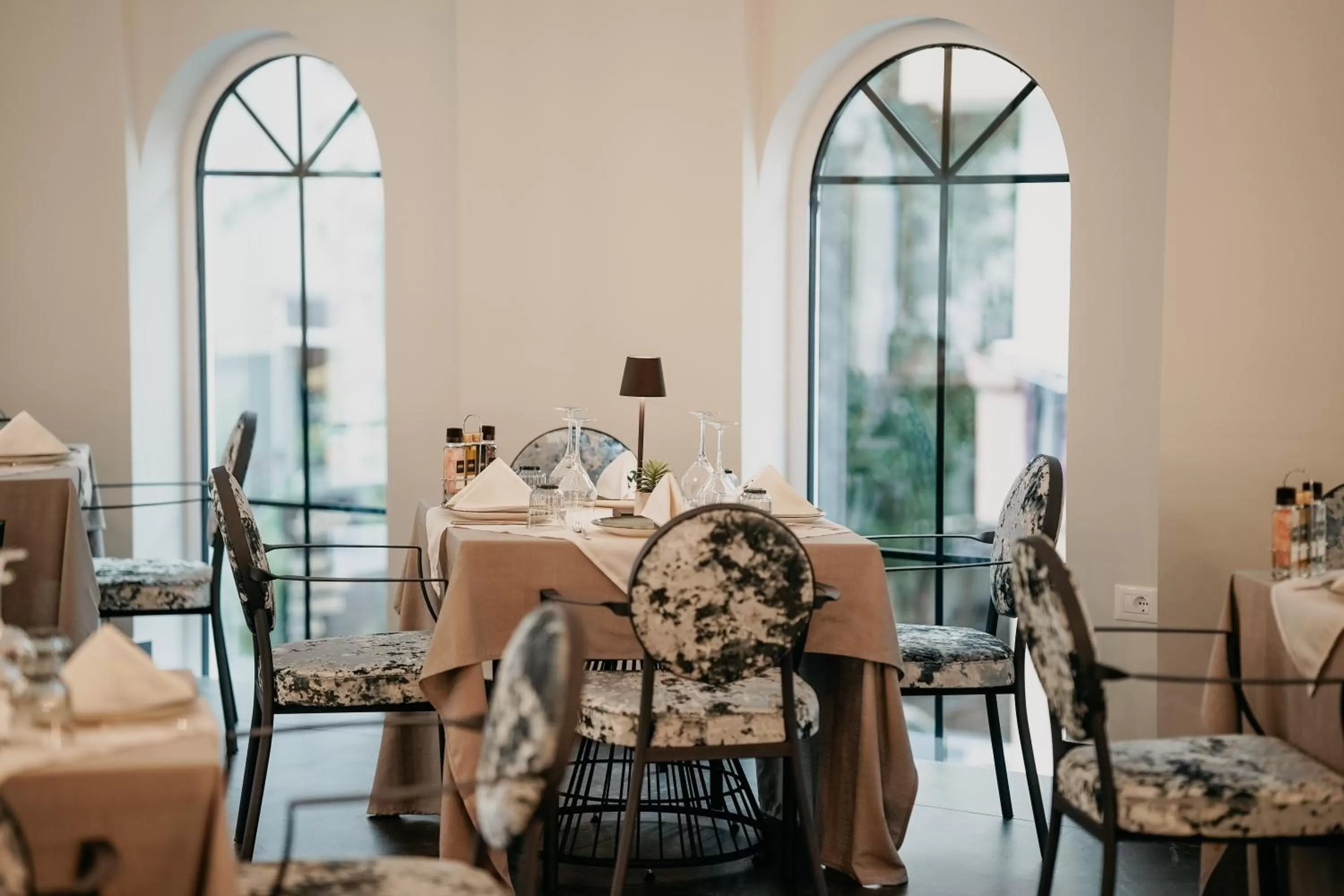 Dining area in Martiness Hotel Durres