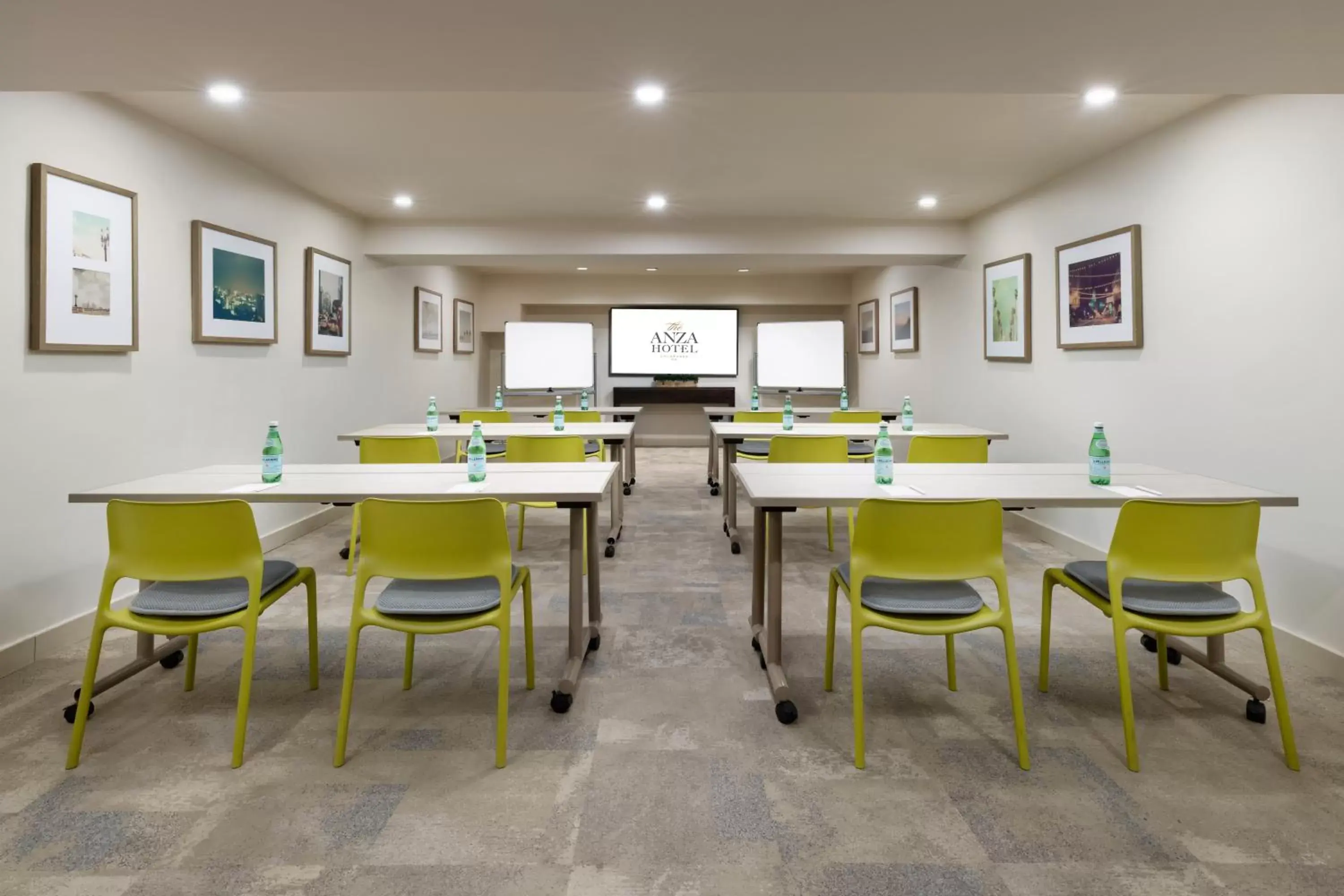 Meeting/conference room in The Anza-a Calabasas Hotel