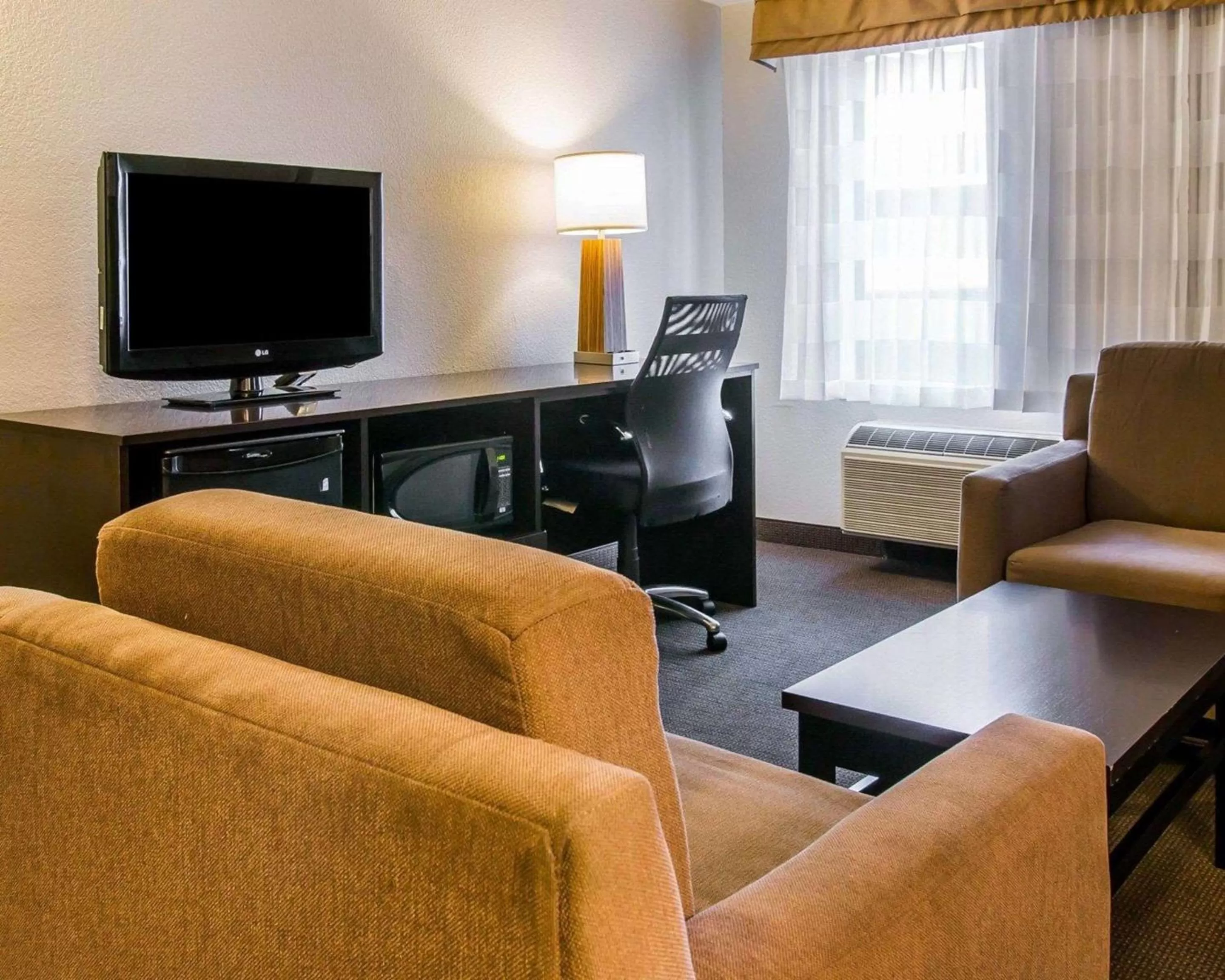 Photo of the whole room in Sleep Inn