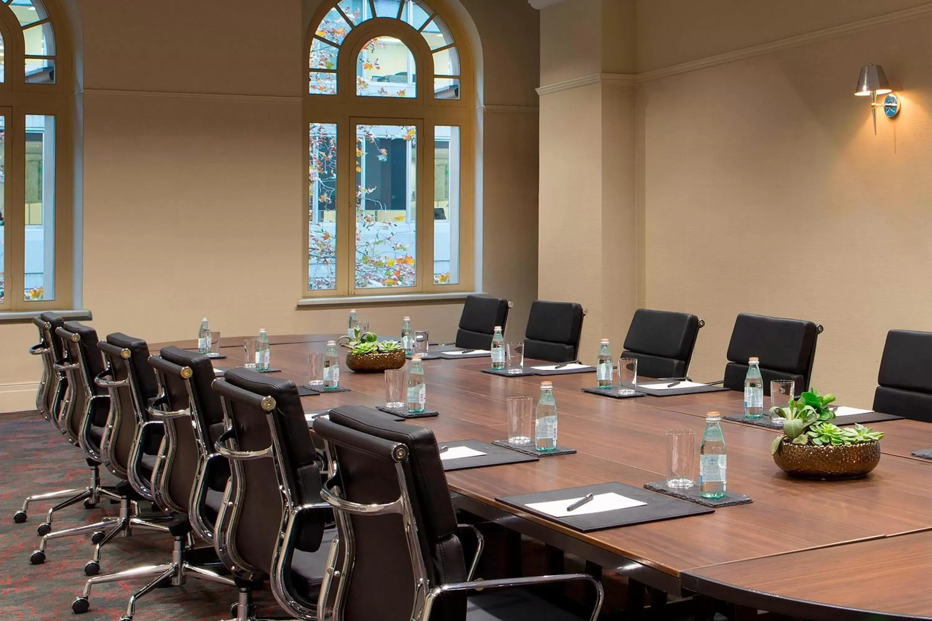 Meeting/conference room in Sydney Harbour Marriott Hotel at Circular Quay