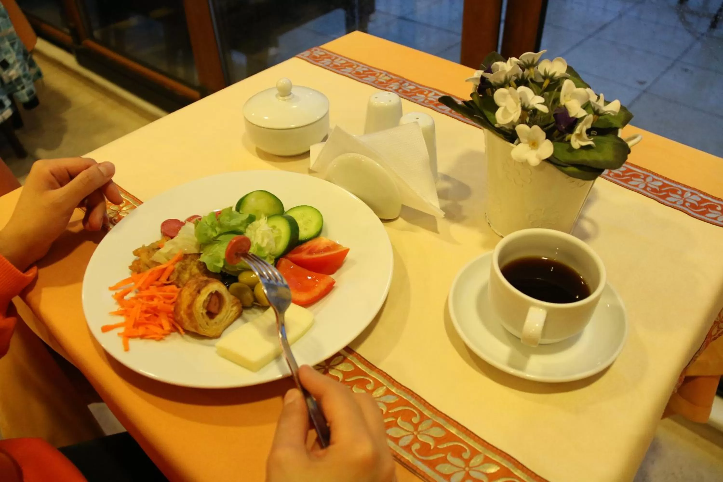 Breakfast in Grand Peninsula Hotel