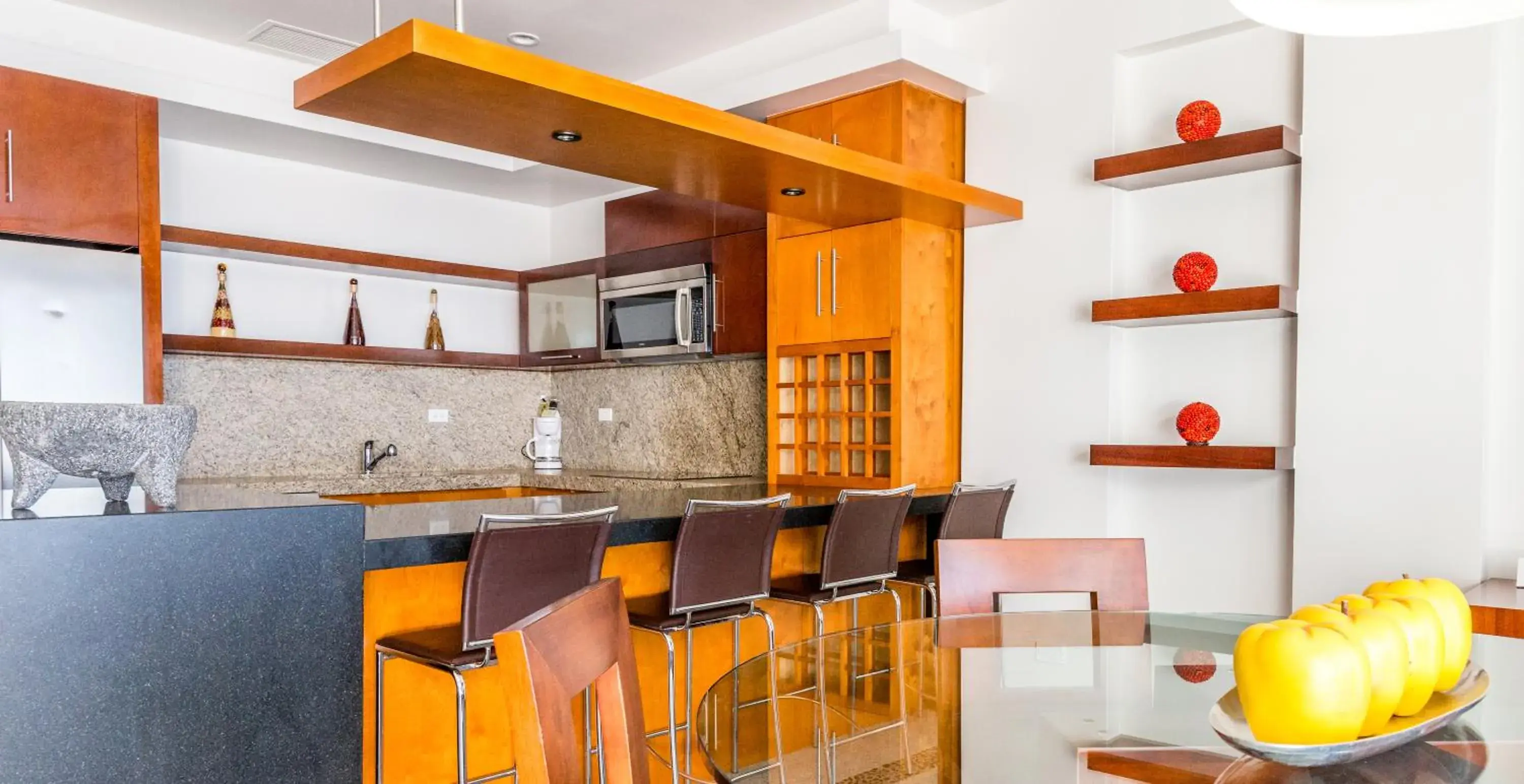 Kitchen or kitchenette, Kitchen/Kitchenette in Rosarito Beach Hotel