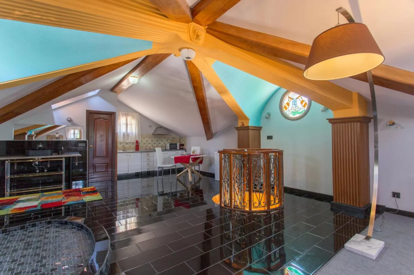 Kitchen or kitchenette in Apartamentos Gaudi Style