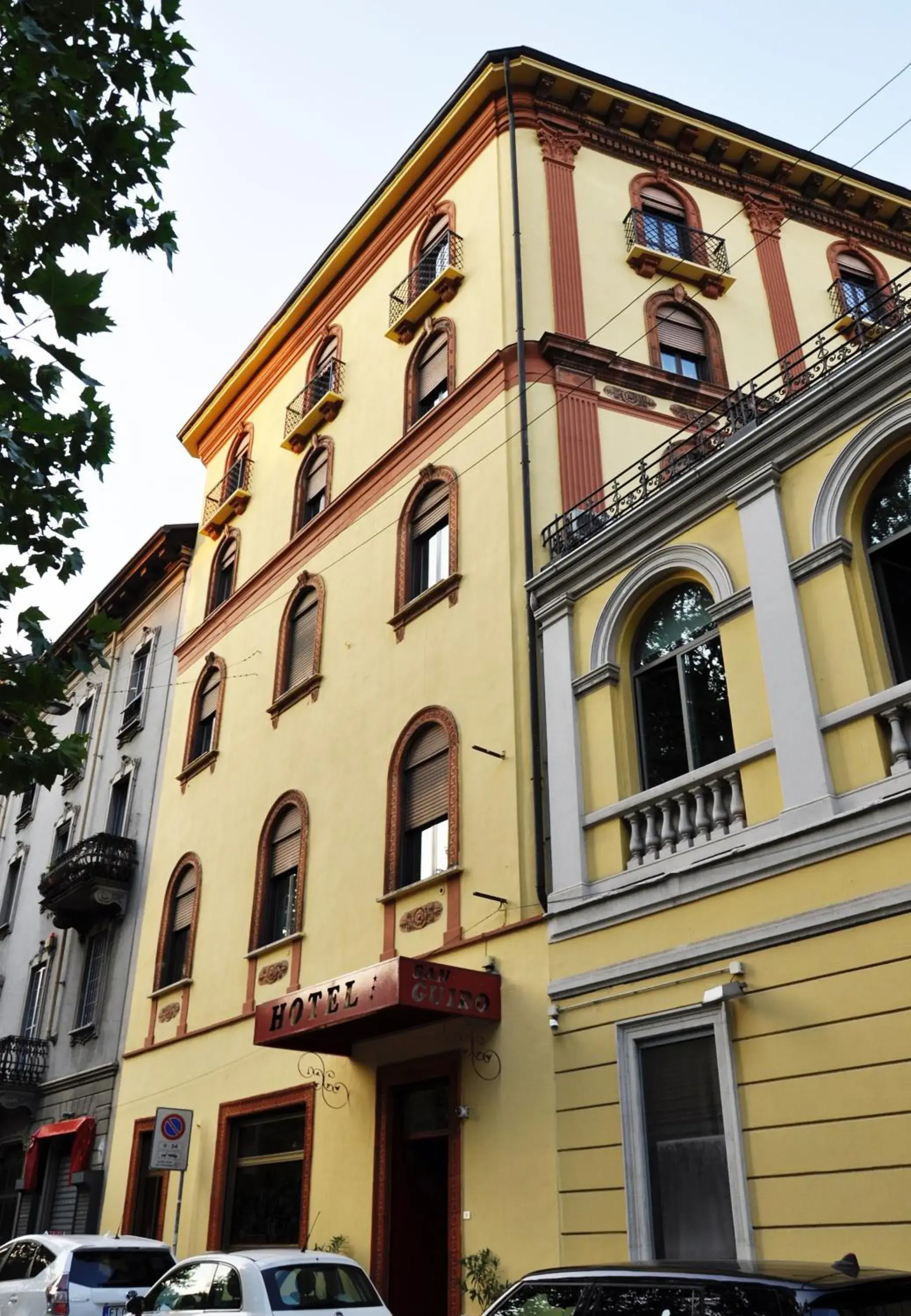 Property Building in Hotel San Guido