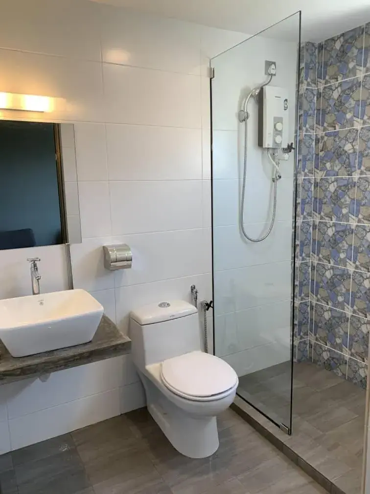 Bathroom in Greenlast Hotel