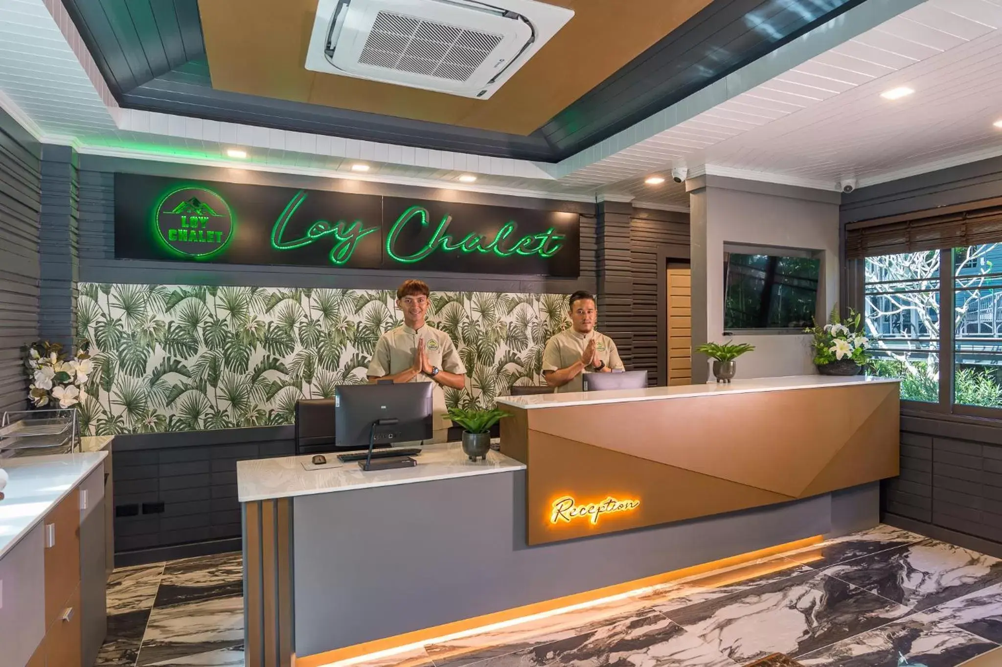 Lobby or reception in Loy Chalet Lobby or reception in Loy Chalet