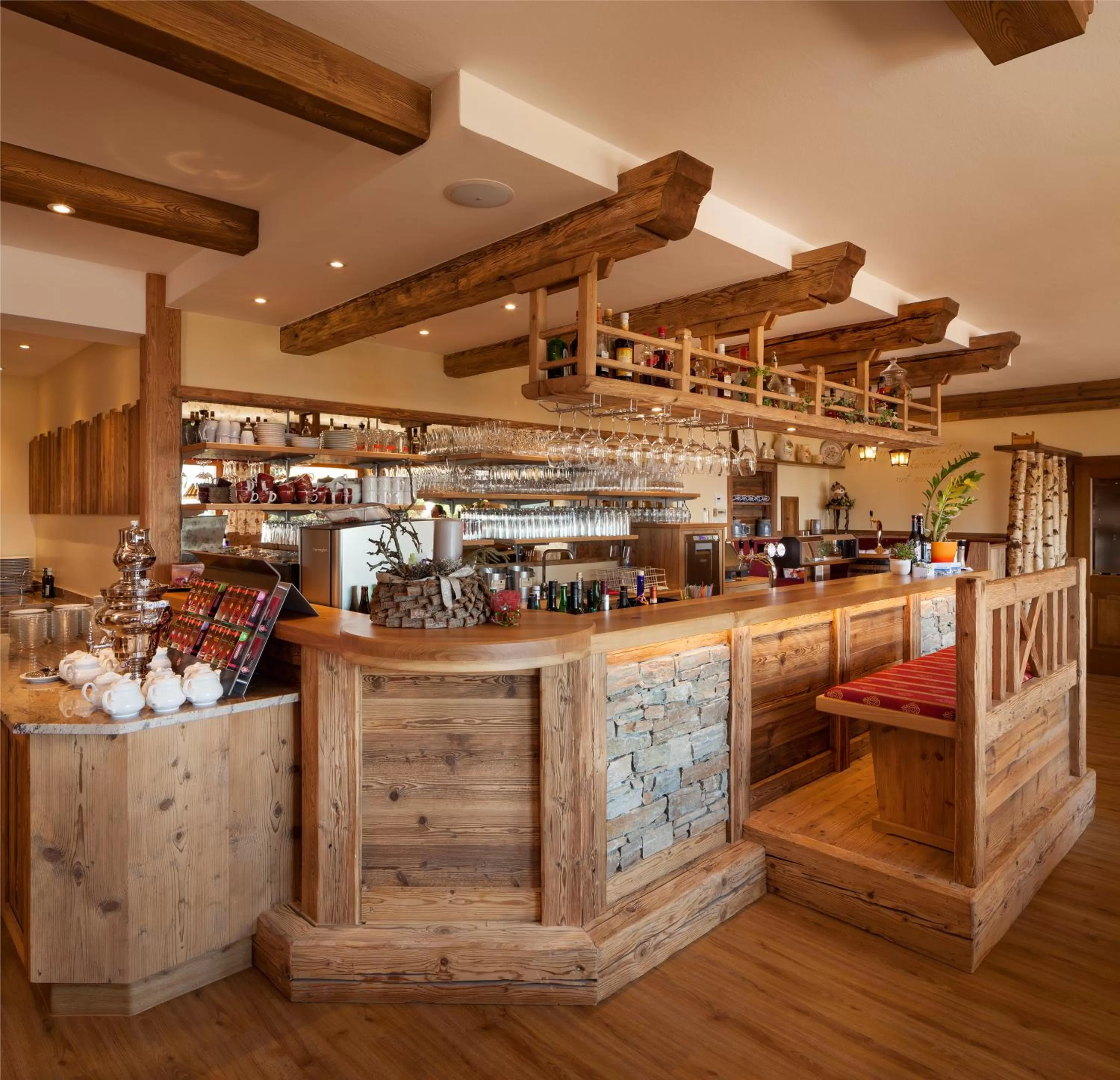 Restaurant/places to eat in Panorama Hotel Gasthof Leidingerhof