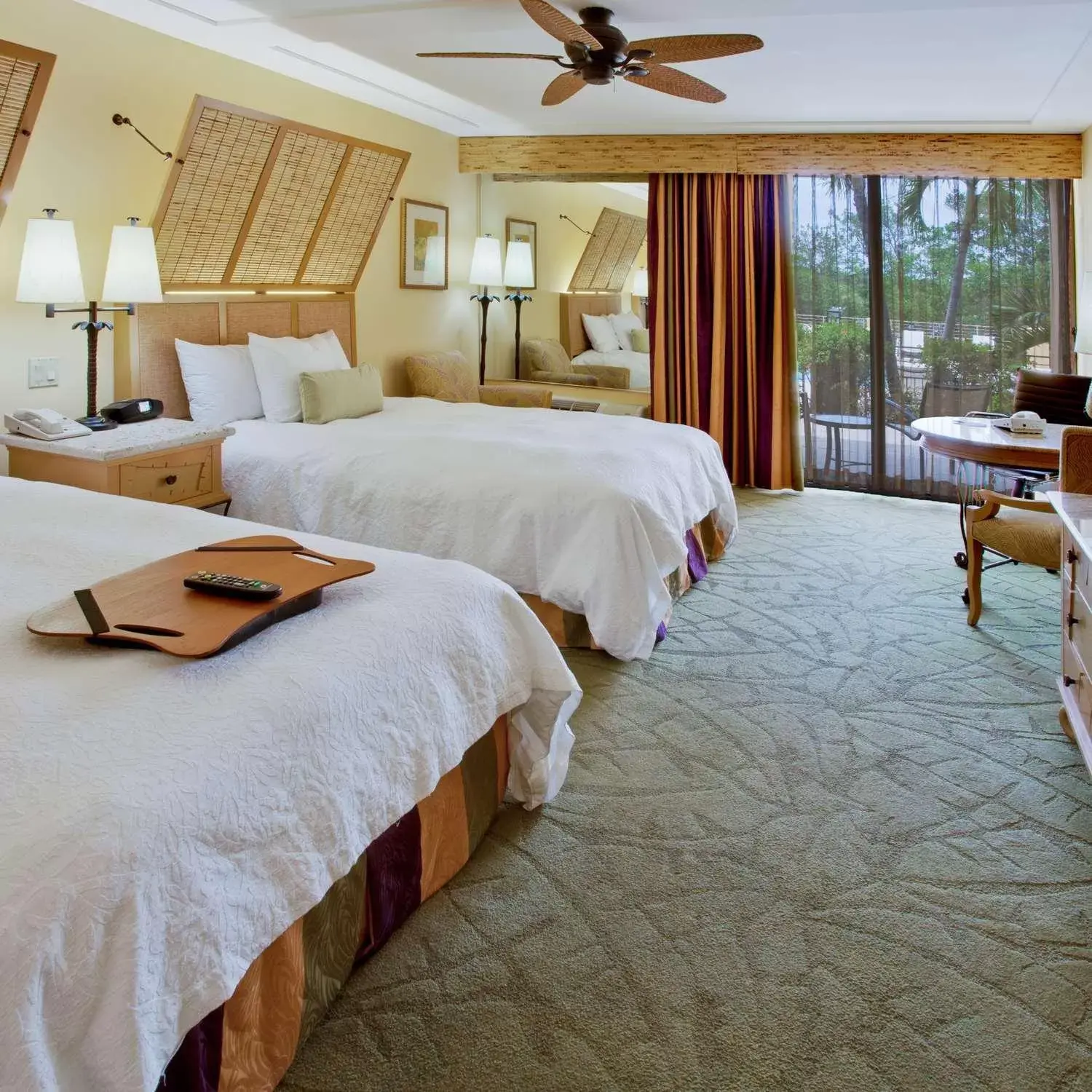 Bed in Hampton Inn Key Largo