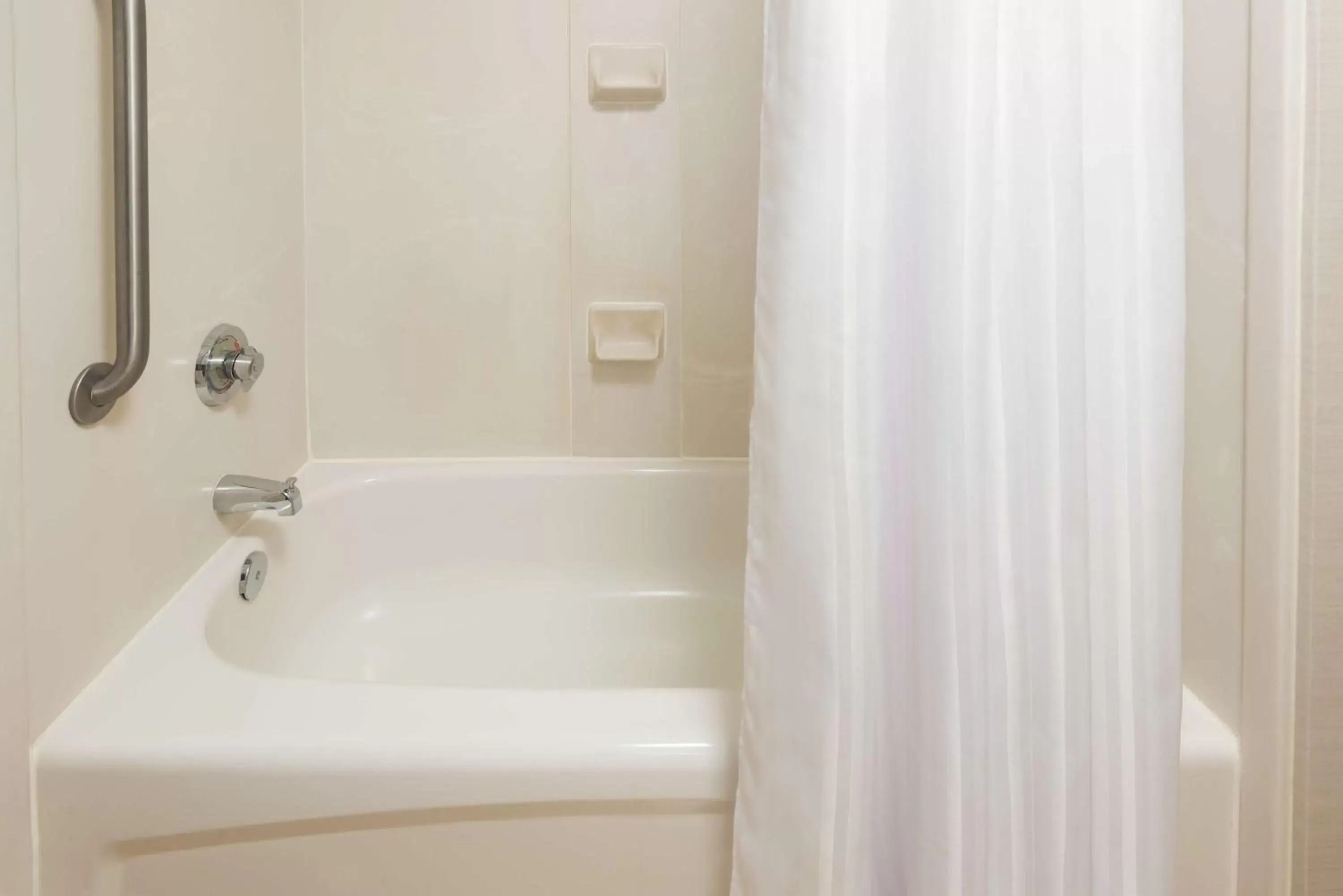 Bathroom in Homewood Suites by Hilton Orlando-UCF Area