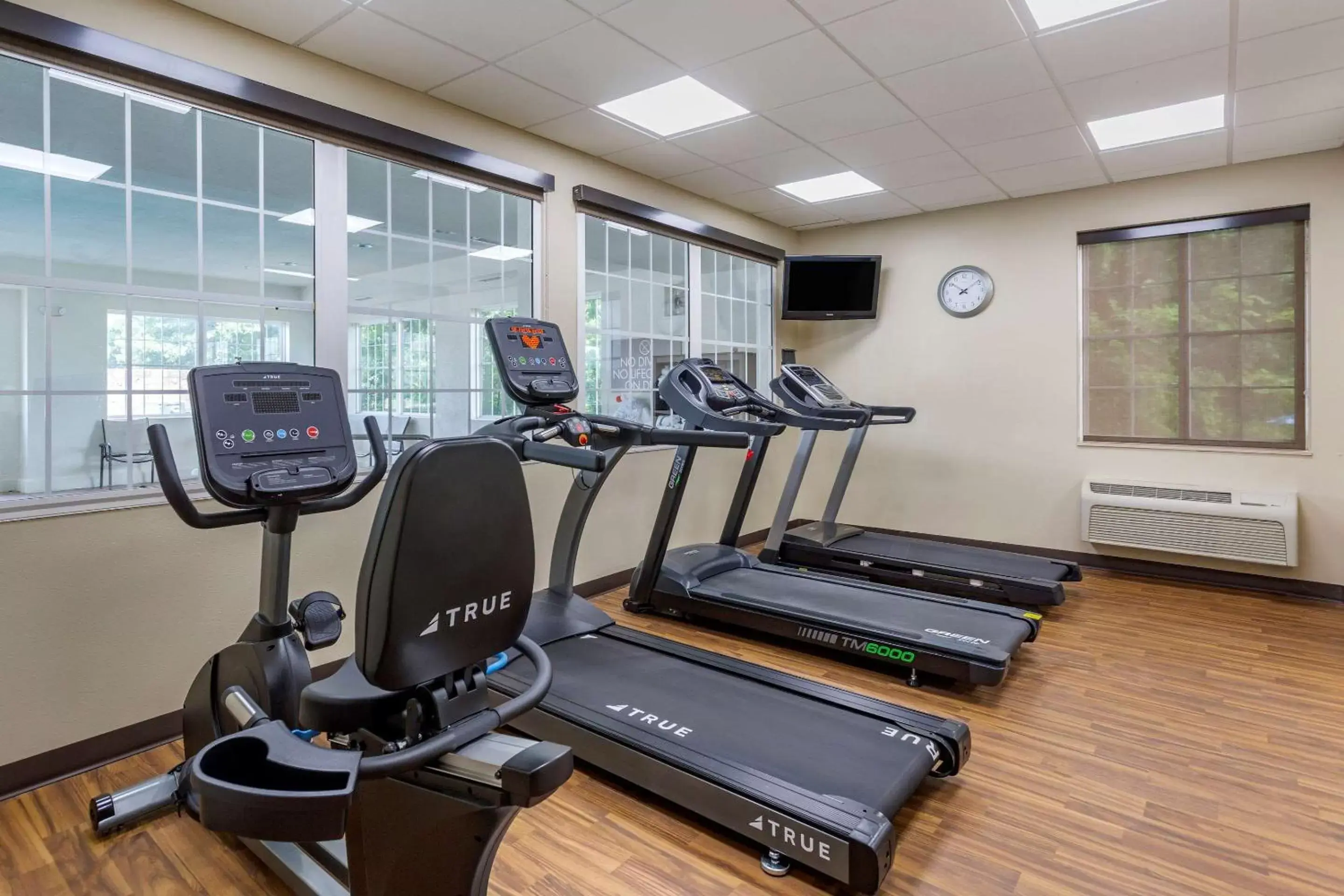 Fitness centre/facilities, Fitness Center/Facilities in Comfort Suites