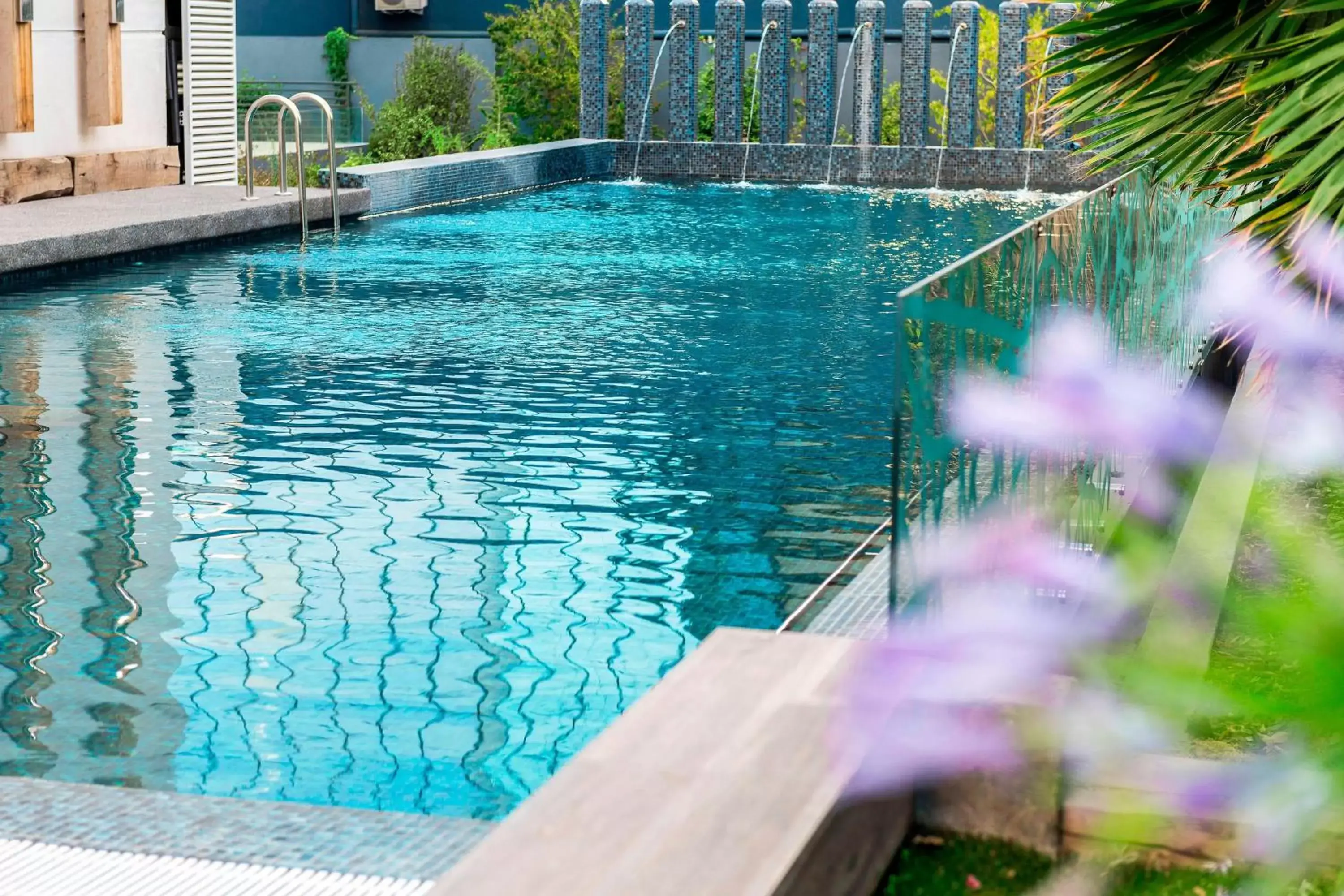 Swimming Pool in Renaissance Santiago by Marriott