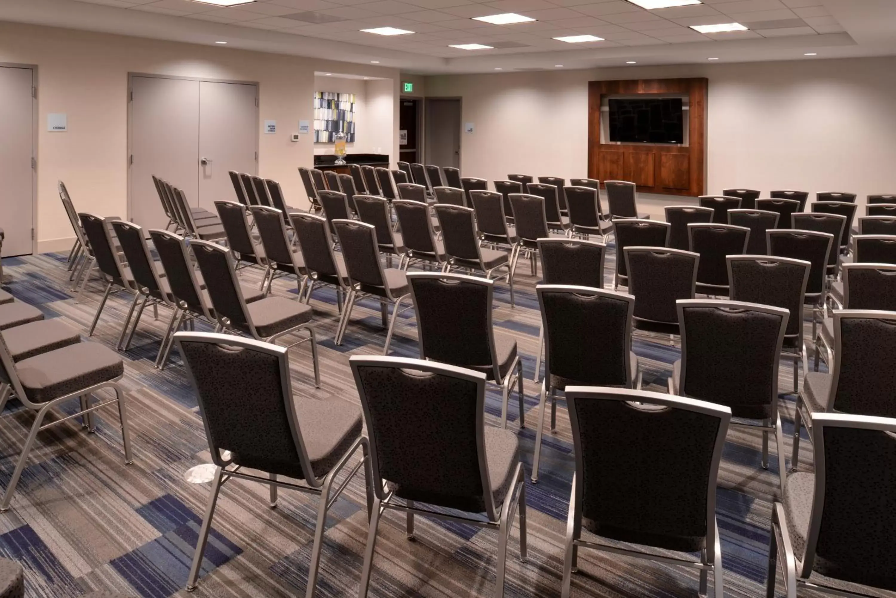 Meeting/conference room in Holiday Inn Express Hotels & Suites Loma Linda, an IHG Hotel
