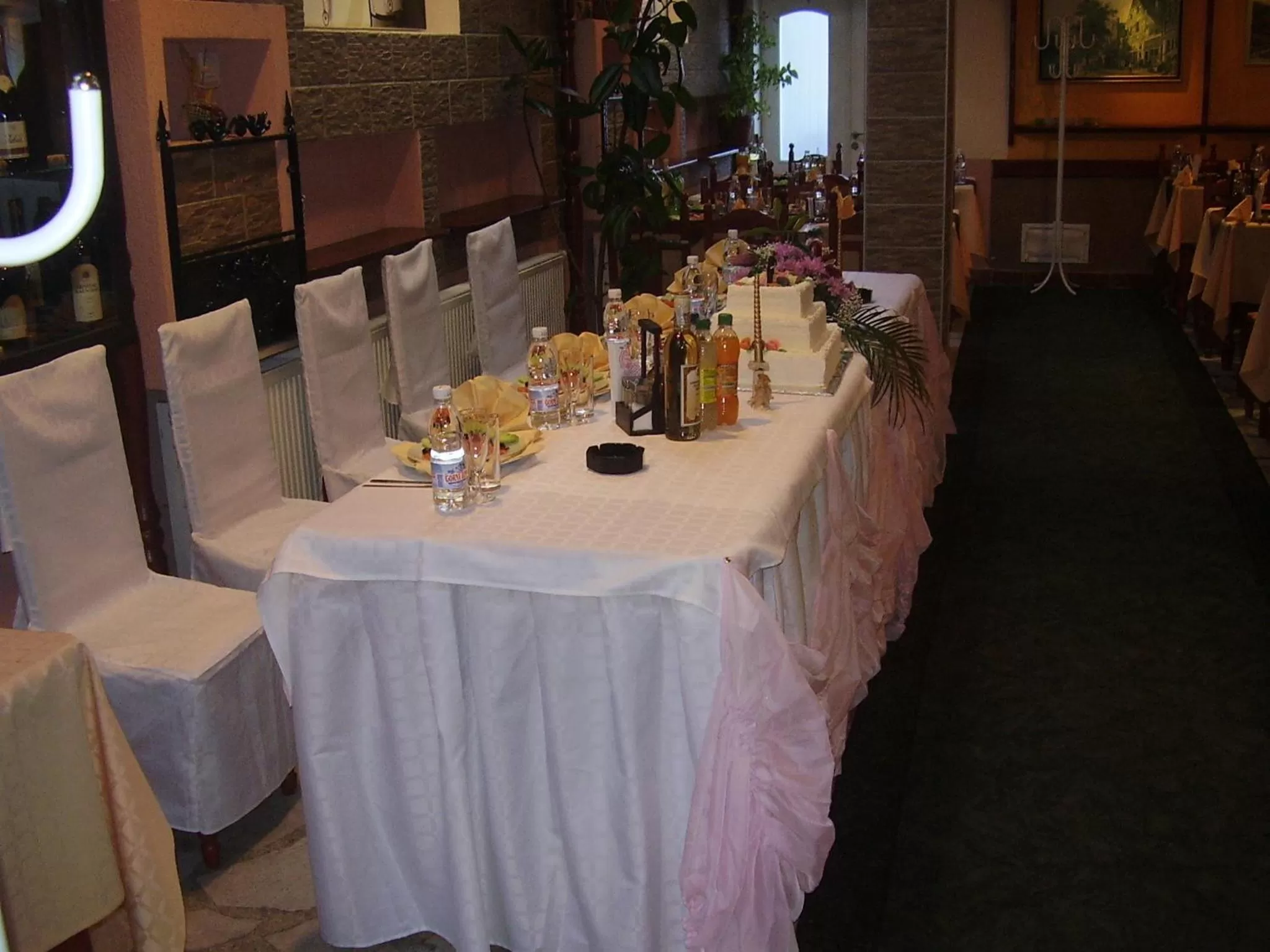 Restaurant/places to eat in Kestenite Family Hotel