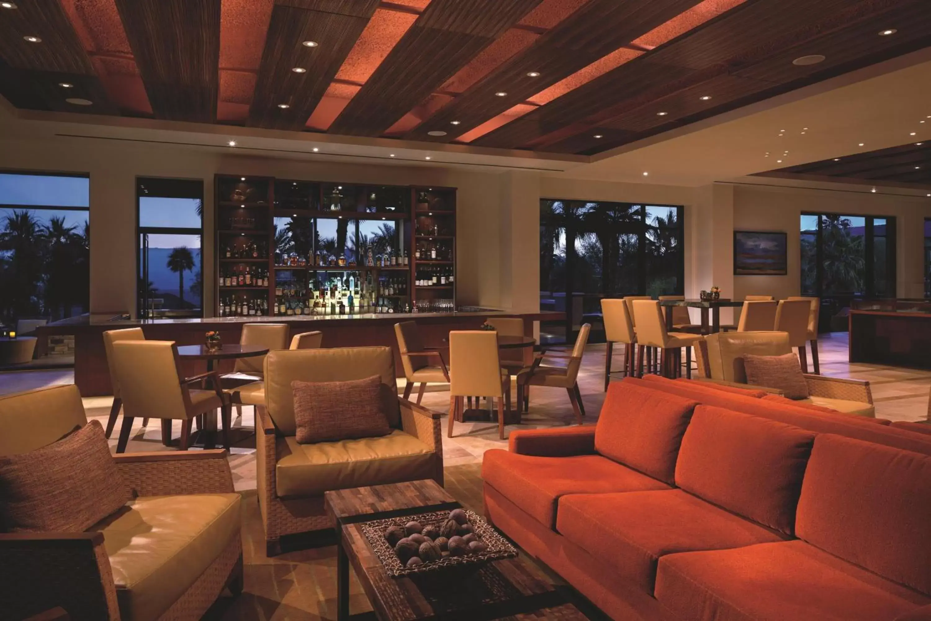 Kitchen or kitchenette, Lounge/Bar in The Ritz-Carlton, Rancho Mirage