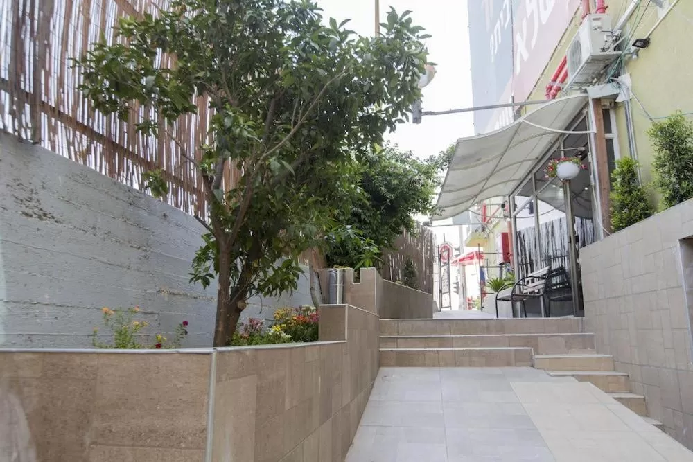 Property building in Central Laguardia Hotel