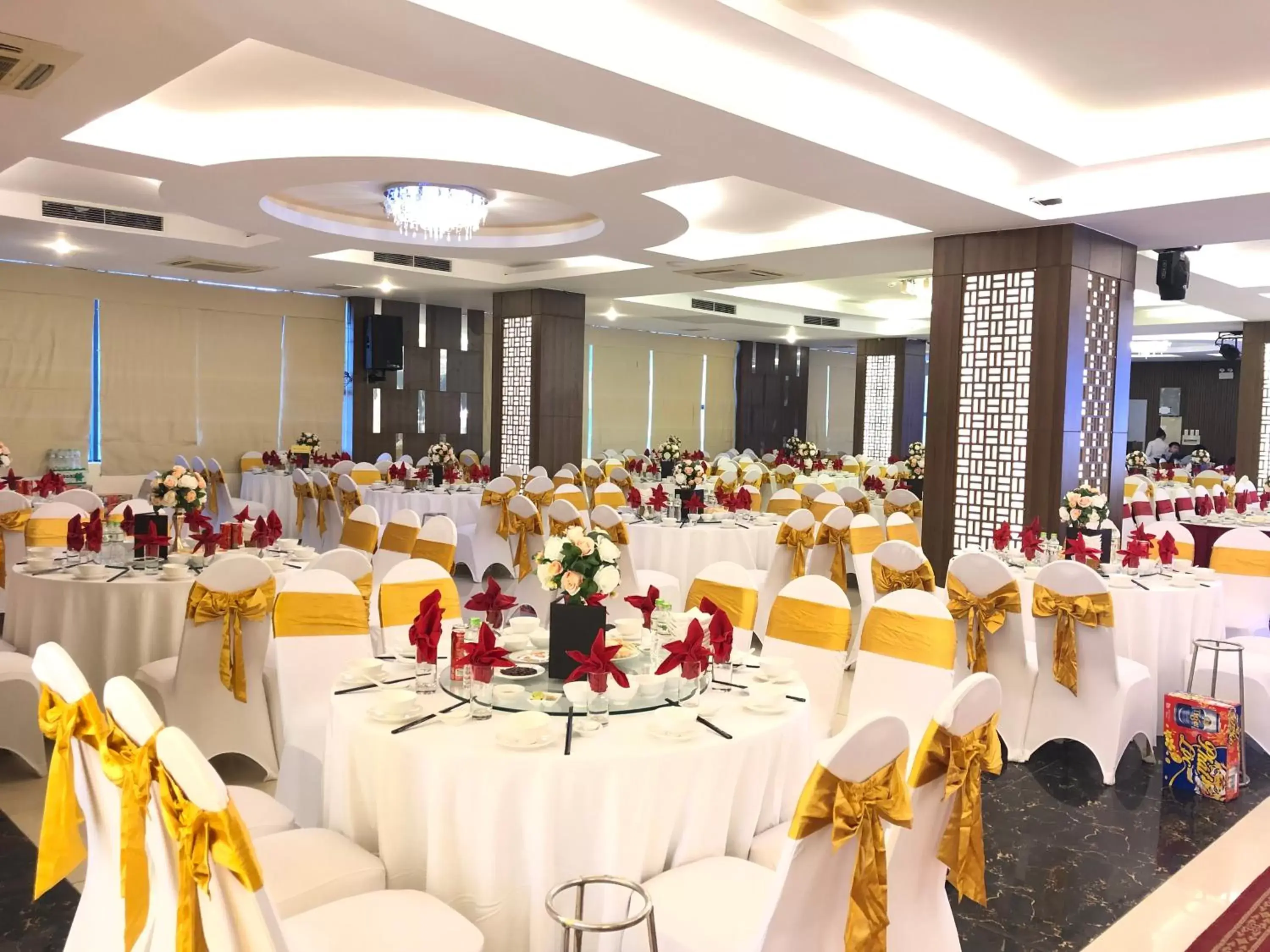 Restaurant/places to eat, Banquet Facilities in Muong Thanh Quy Nhon Hotel