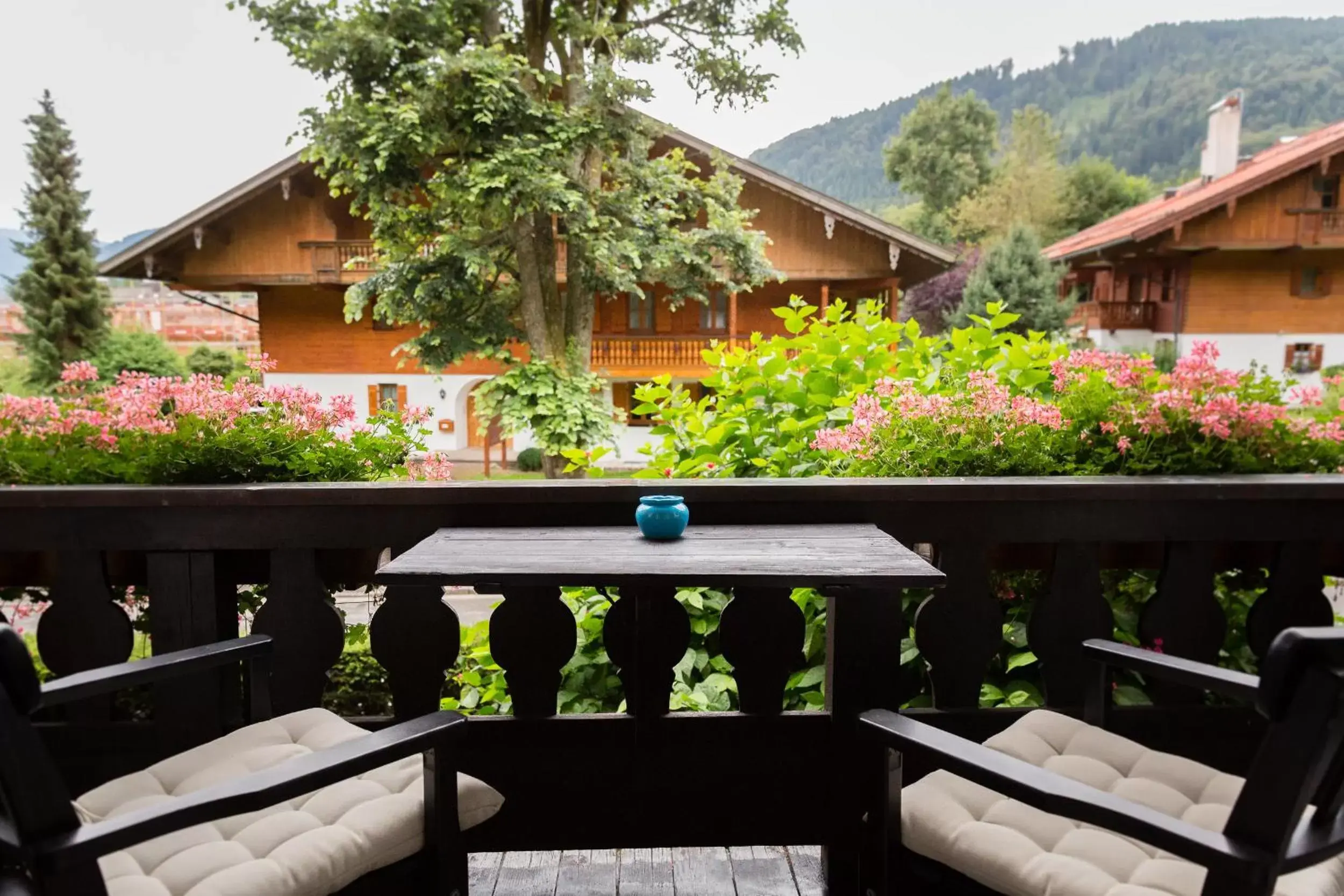 Mountain view in Bio Design Boutique Landhaus St Georg Mountain view in Bio Design Boutique Landhaus St Georg